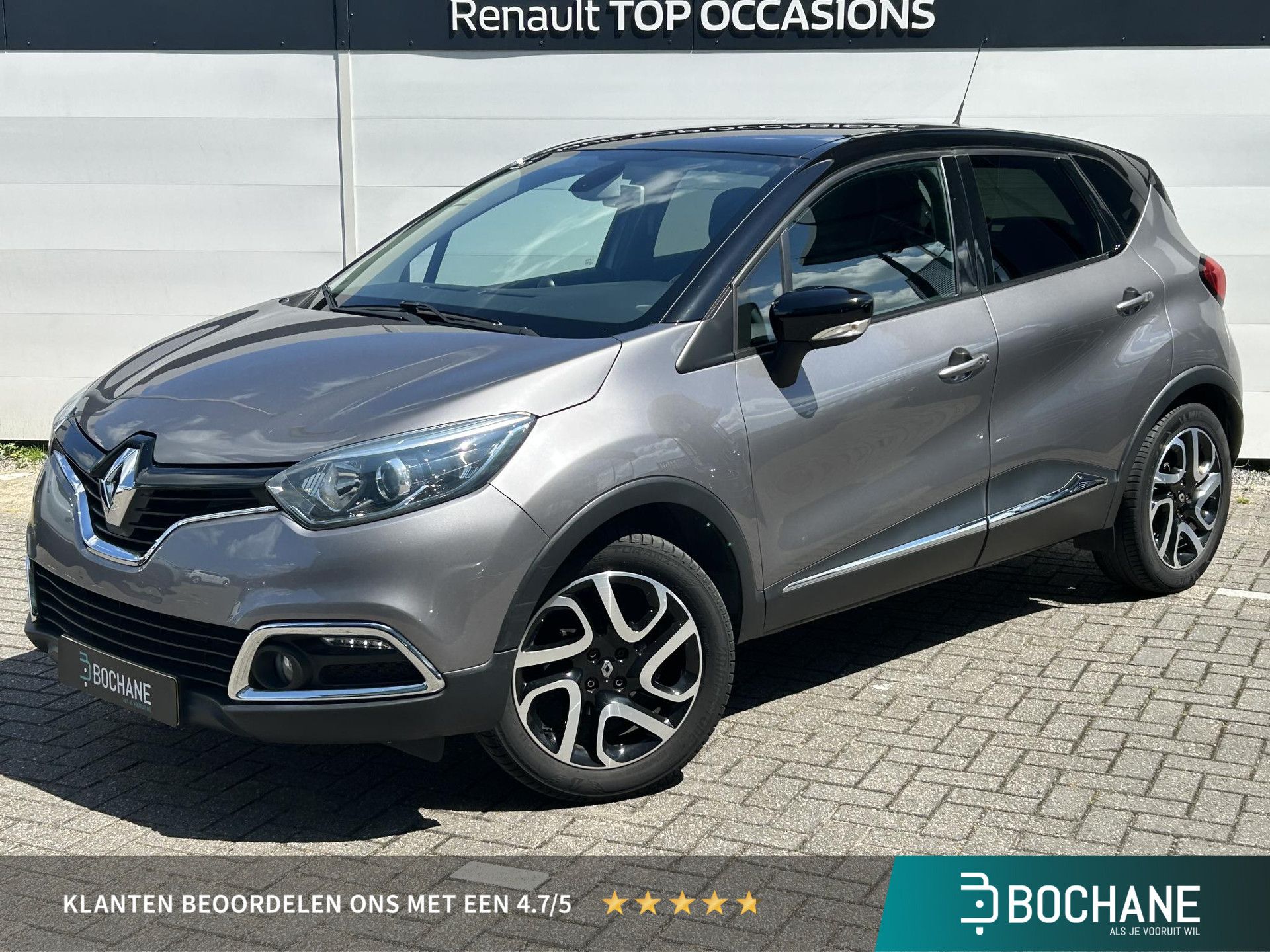 Renault Captur met kenteken 5-ZNV-34 – vooraanzicht