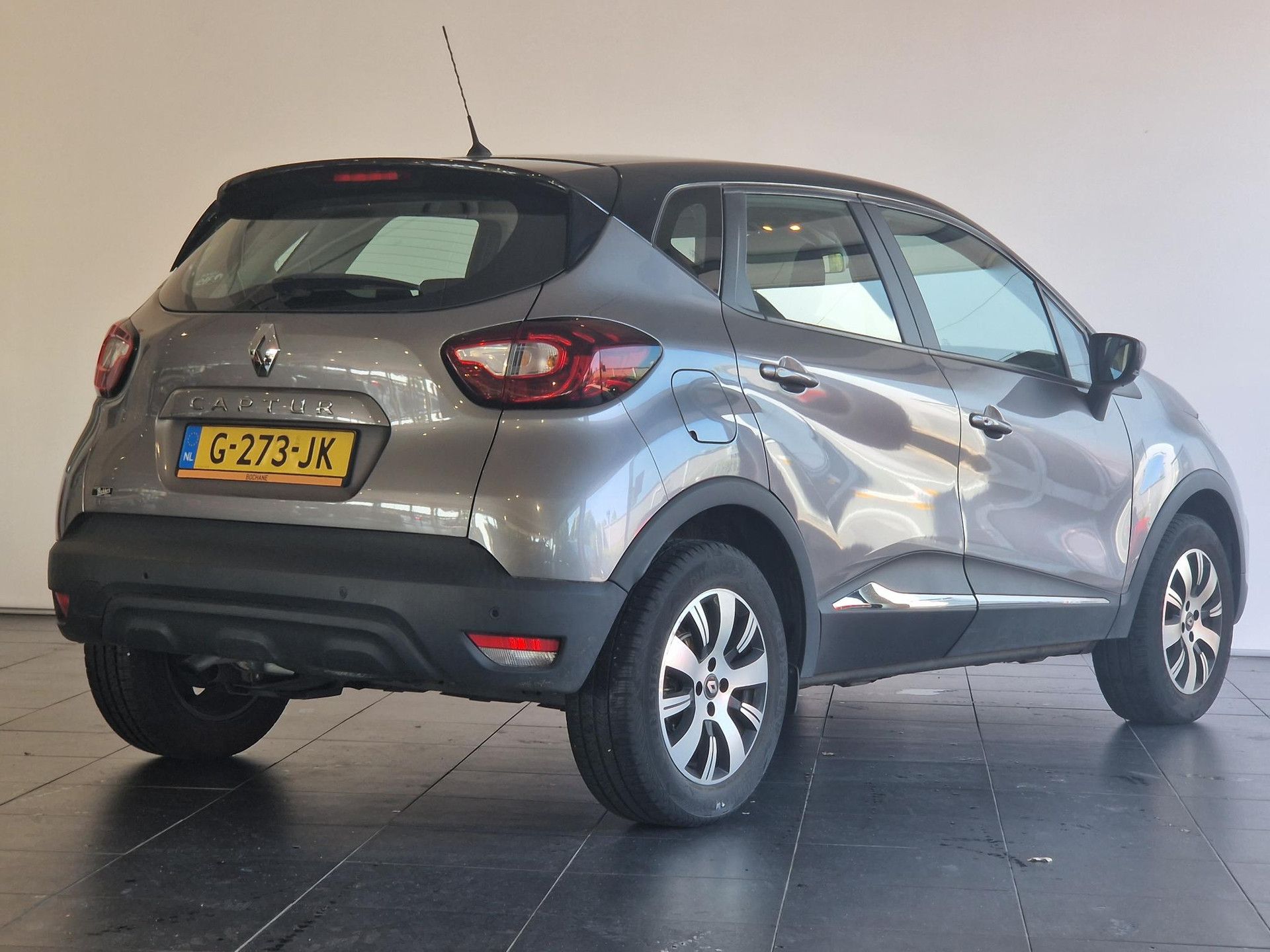Renault Captur met kenteken G-273-JK – achteraanzicht