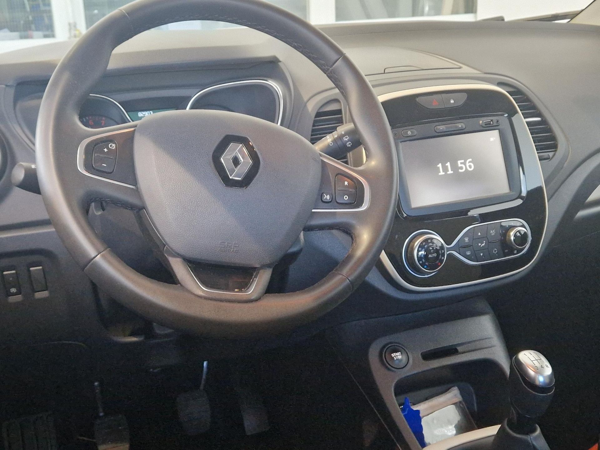 Renault Captur met kenteken G-273-JK – interieur