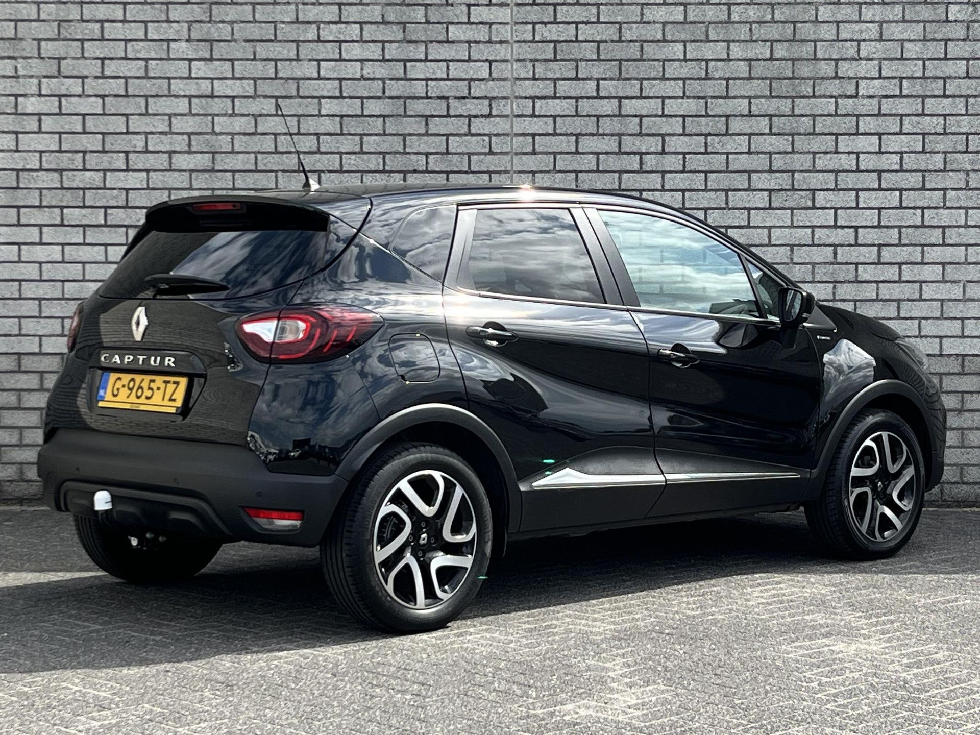 Renault Captur met kenteken G-965-TZ – achteraanzicht