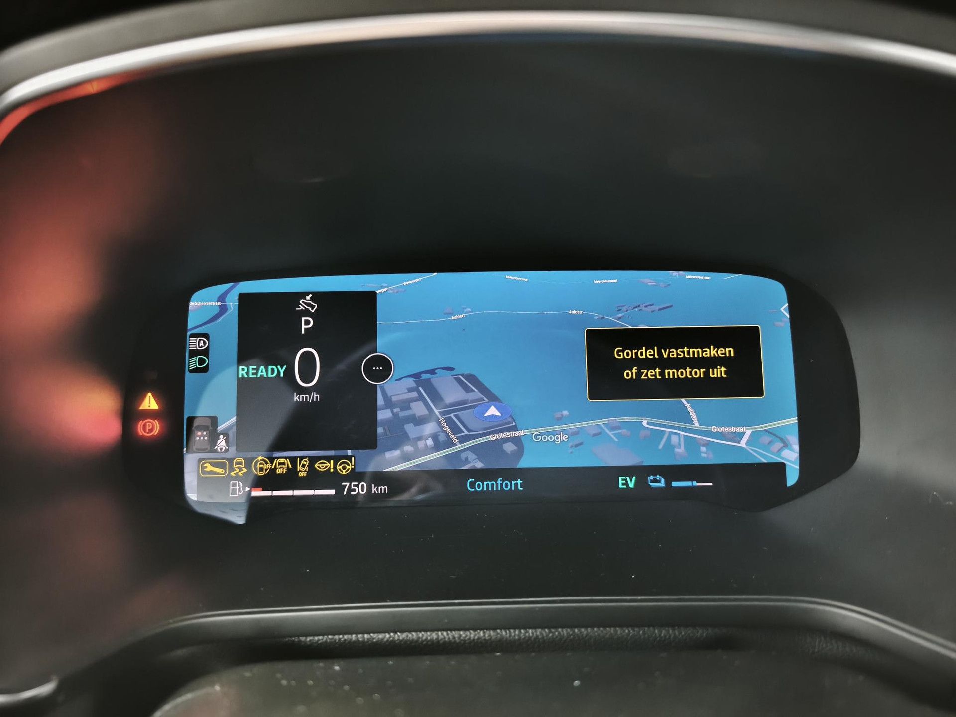 Renault Captur met kenteken GDK-42-S – dashboard