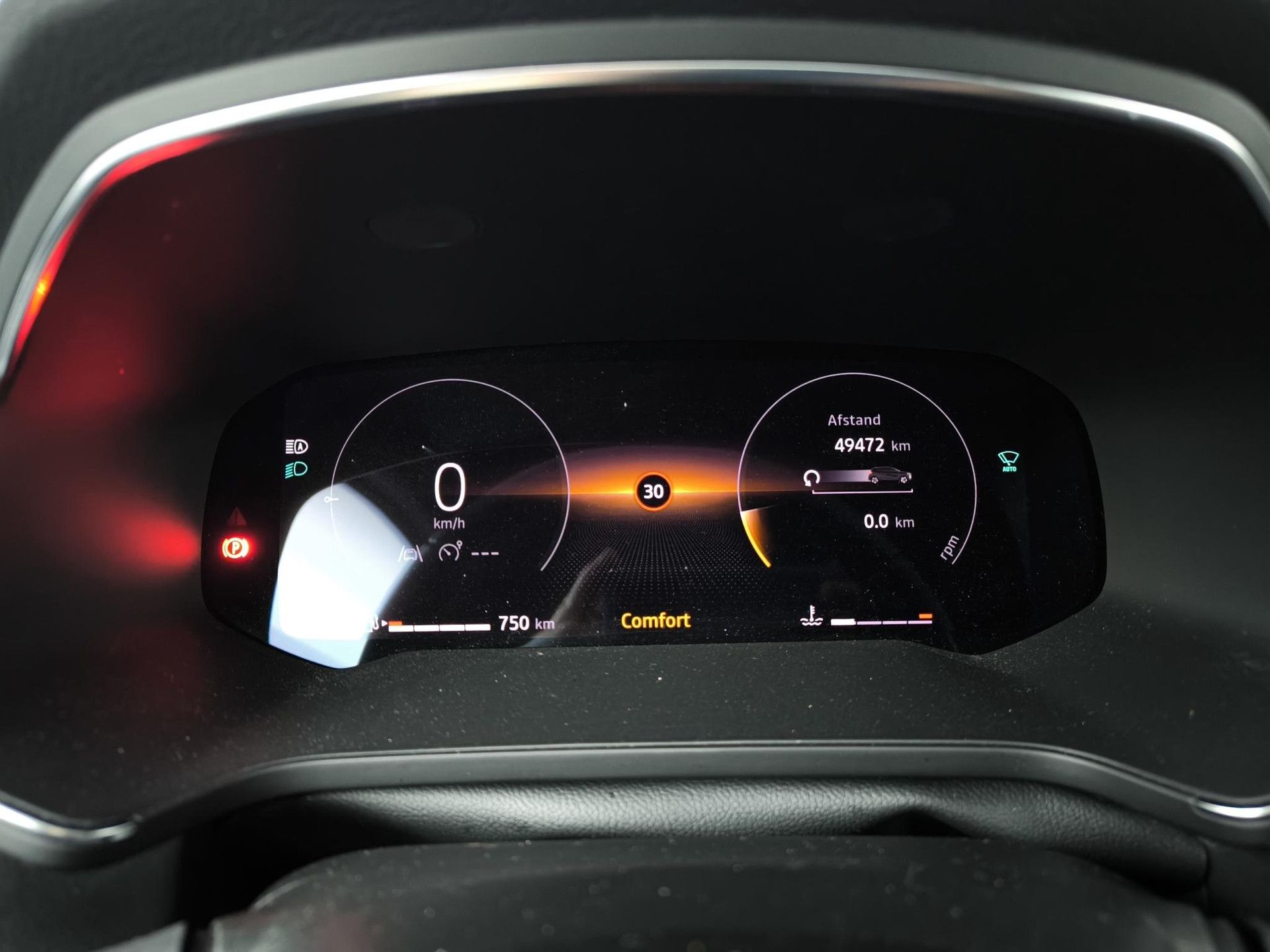 Renault Captur met kenteken GKZ-30-J – dashboard