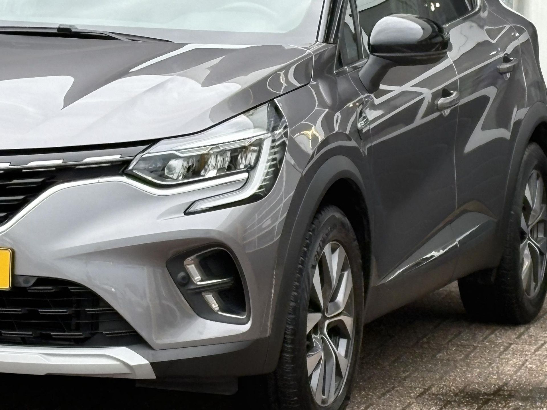 Renault Captur met kenteken H-659-SF – dashboard