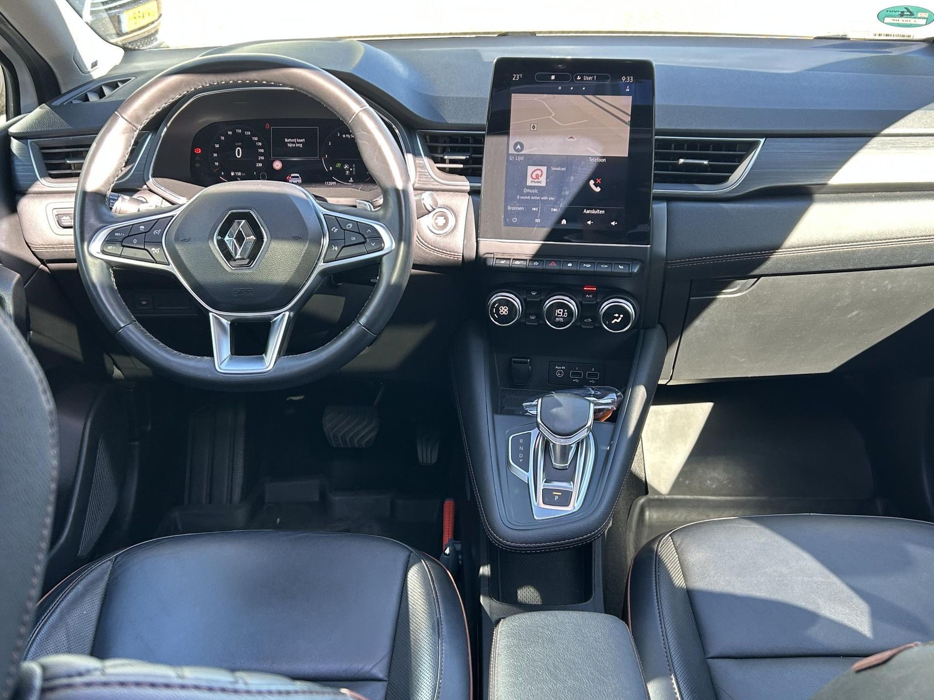 Renault Captur met kenteken J-302-BP – interieur