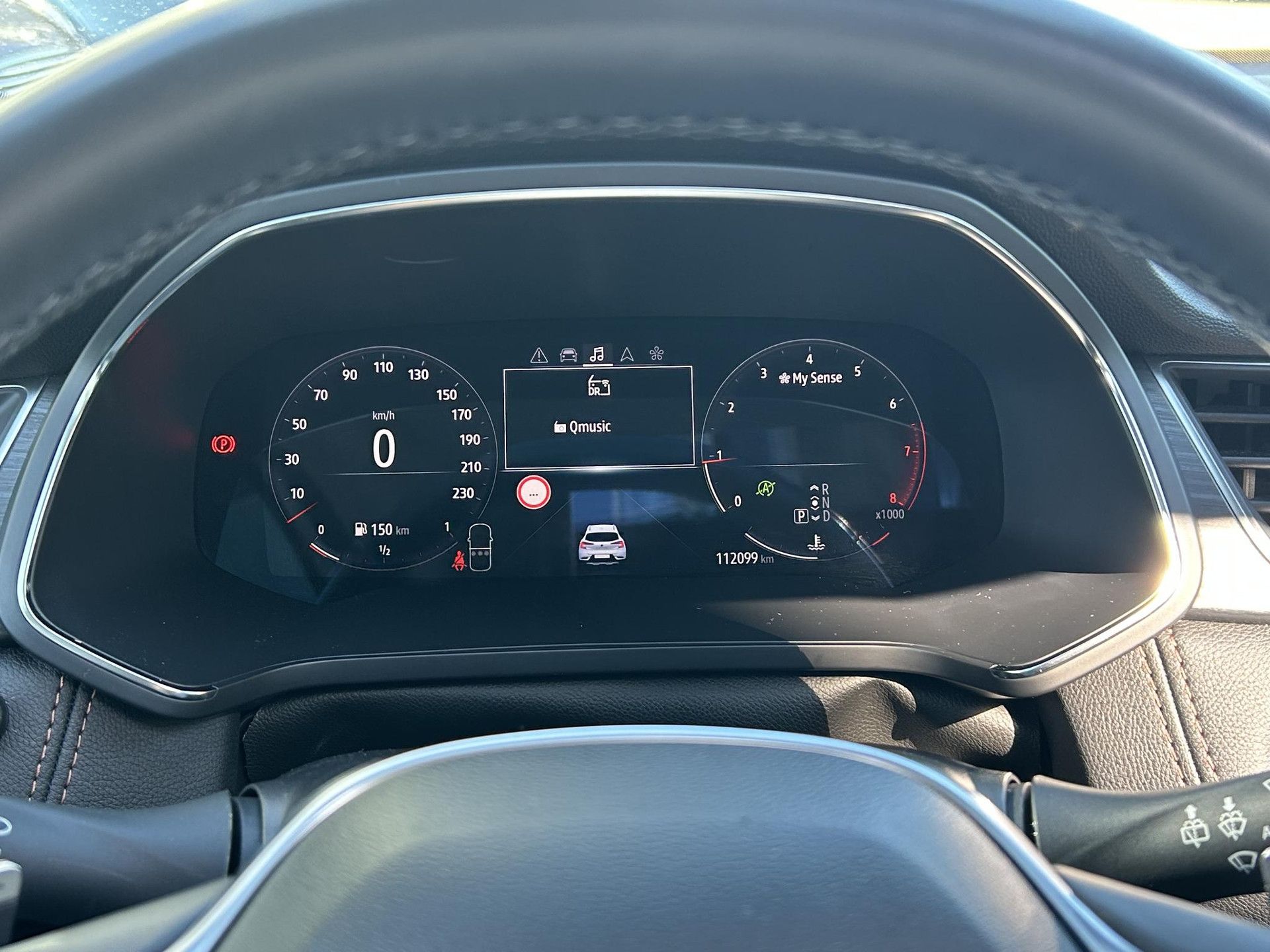 Renault Captur met kenteken J-302-BP – dashboard