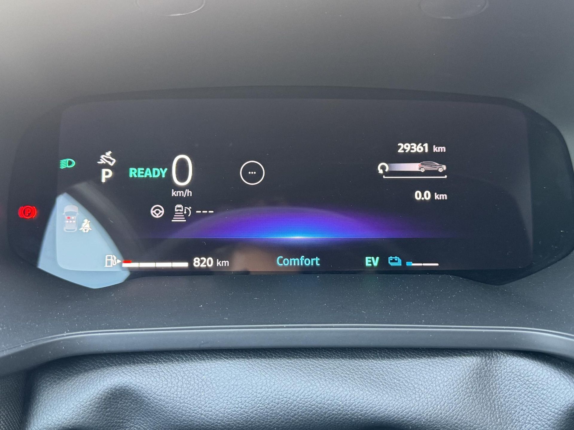Renault Captur met kenteken JDS-52-R – dashboard