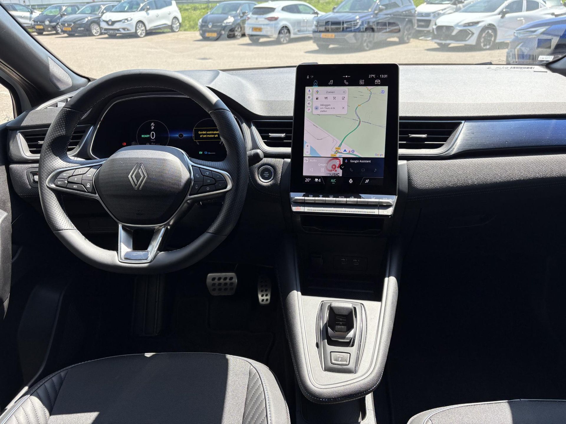 Renault Captur met kenteken JGG-55-J – interieur