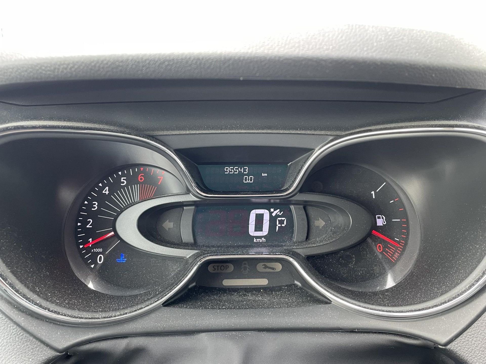 Renault Captur met kenteken JK-367-P – dashboard