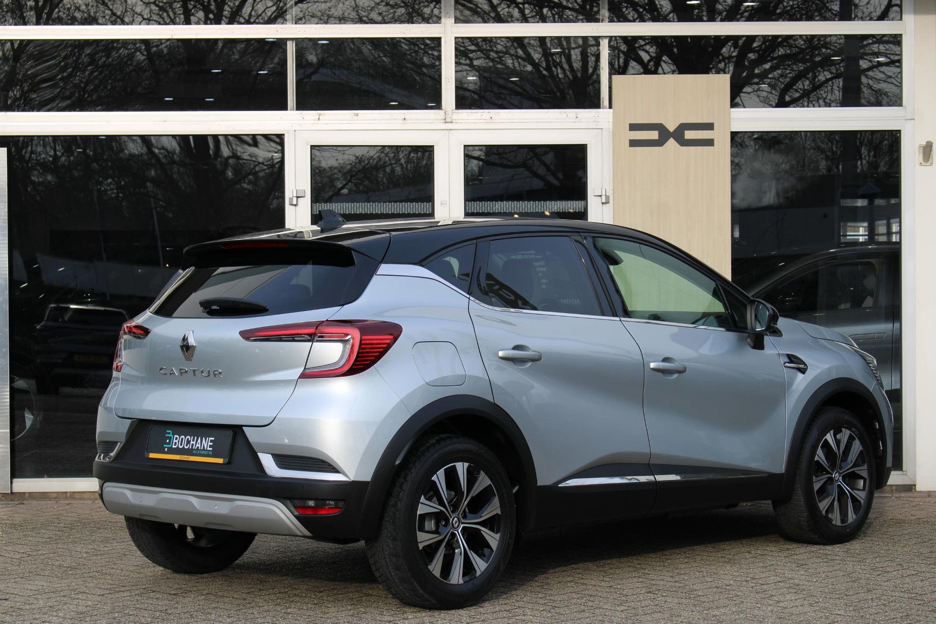 Renault Captur met kenteken JVR-43-V – achteraanzicht