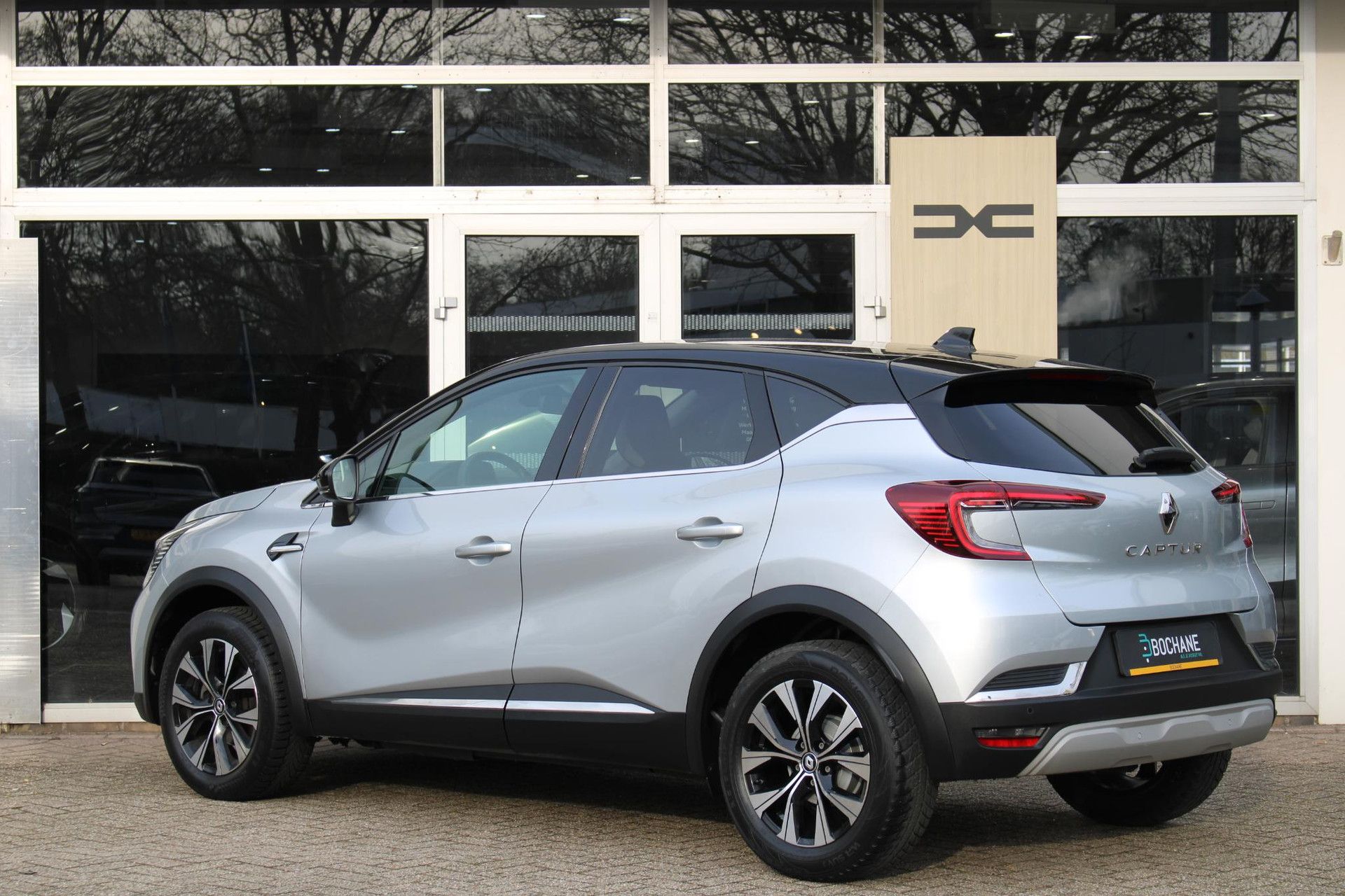 Renault Captur met kenteken JVR-43-V – dashboard