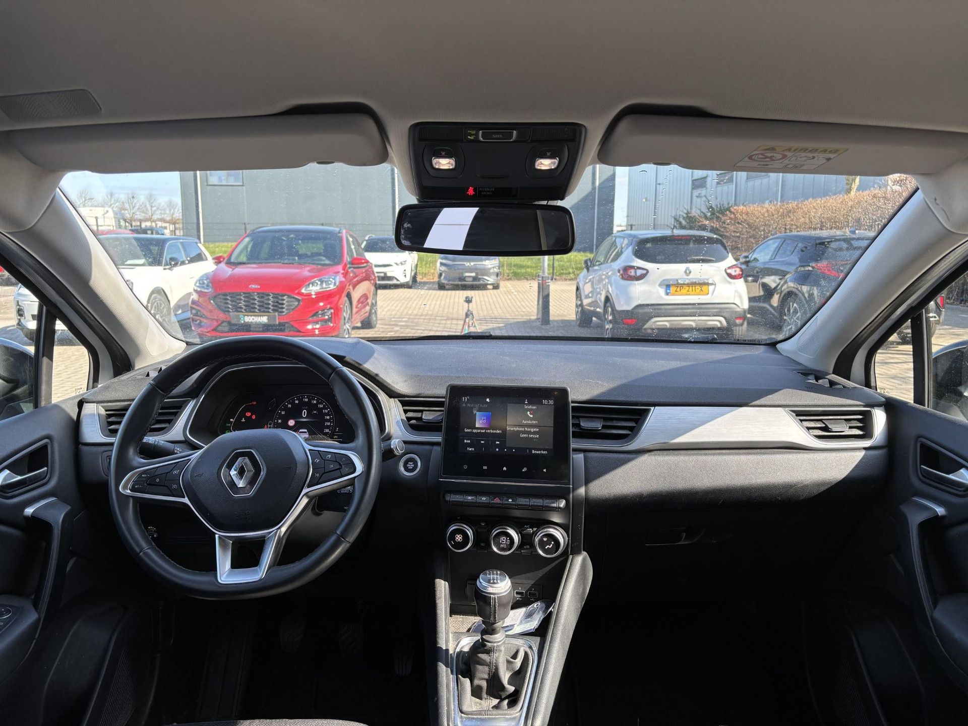 Renault Captur met kenteken K-105-XR – interieur