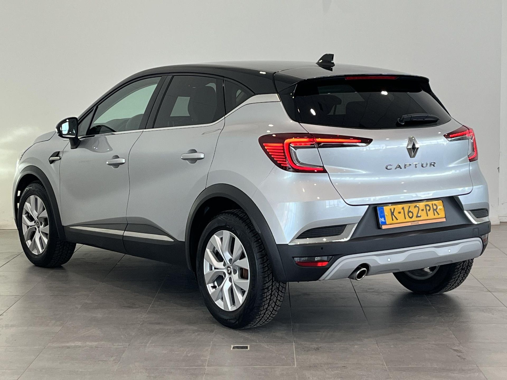 Renault Captur met kenteken K-162-PR – detailfoto
