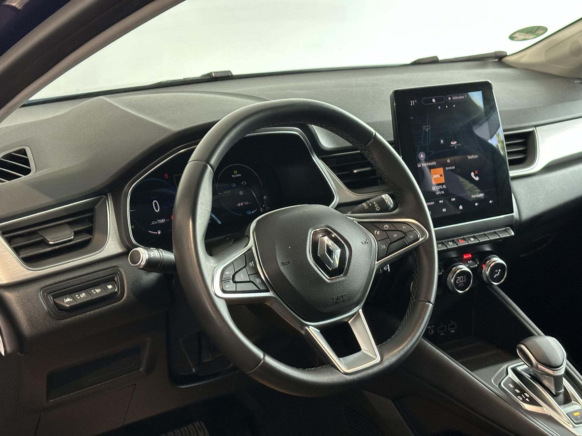 Renault Captur met kenteken K-502-DV – interieur