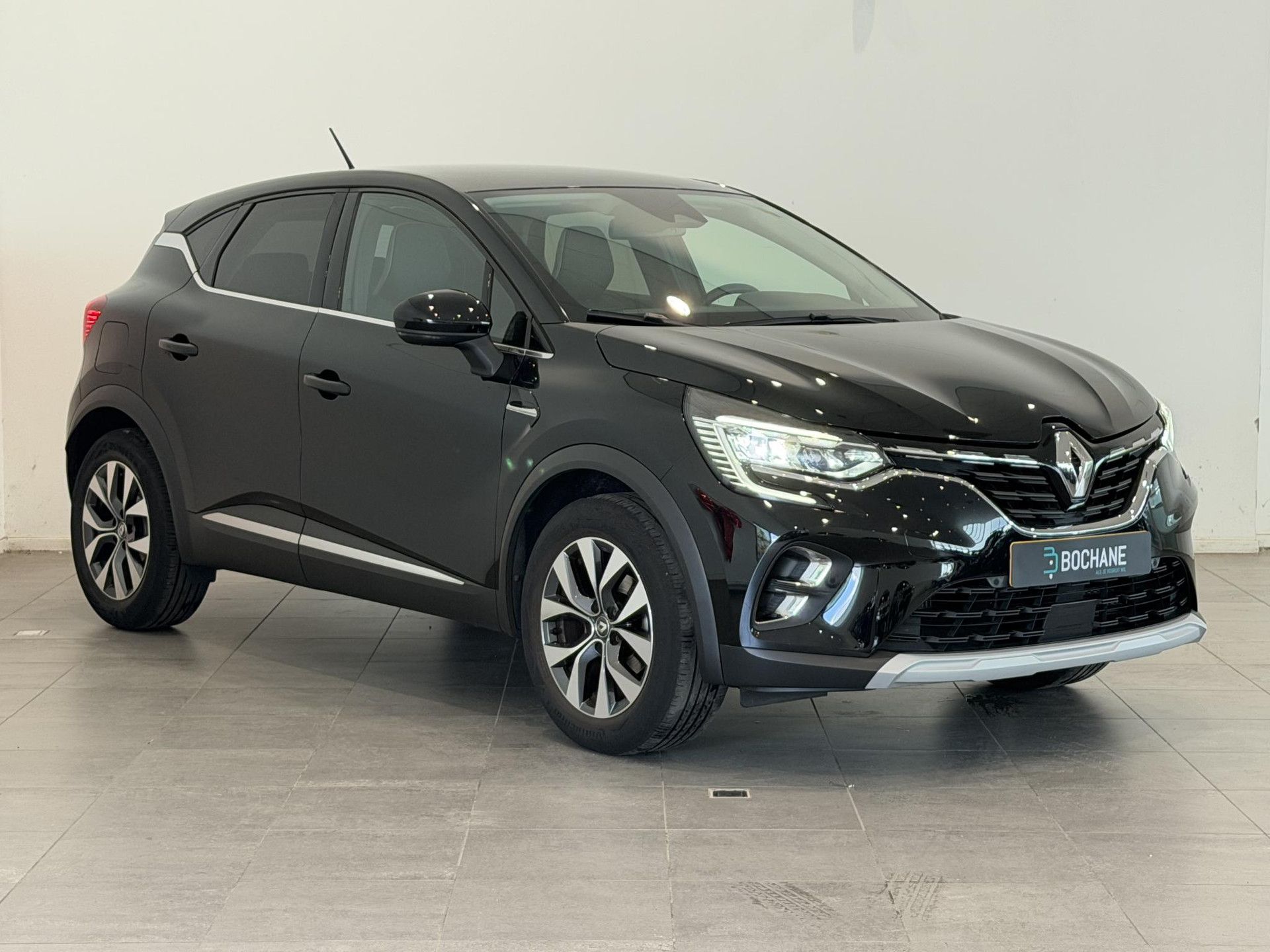 Renault Captur met kenteken K-578-DH – detailfoto