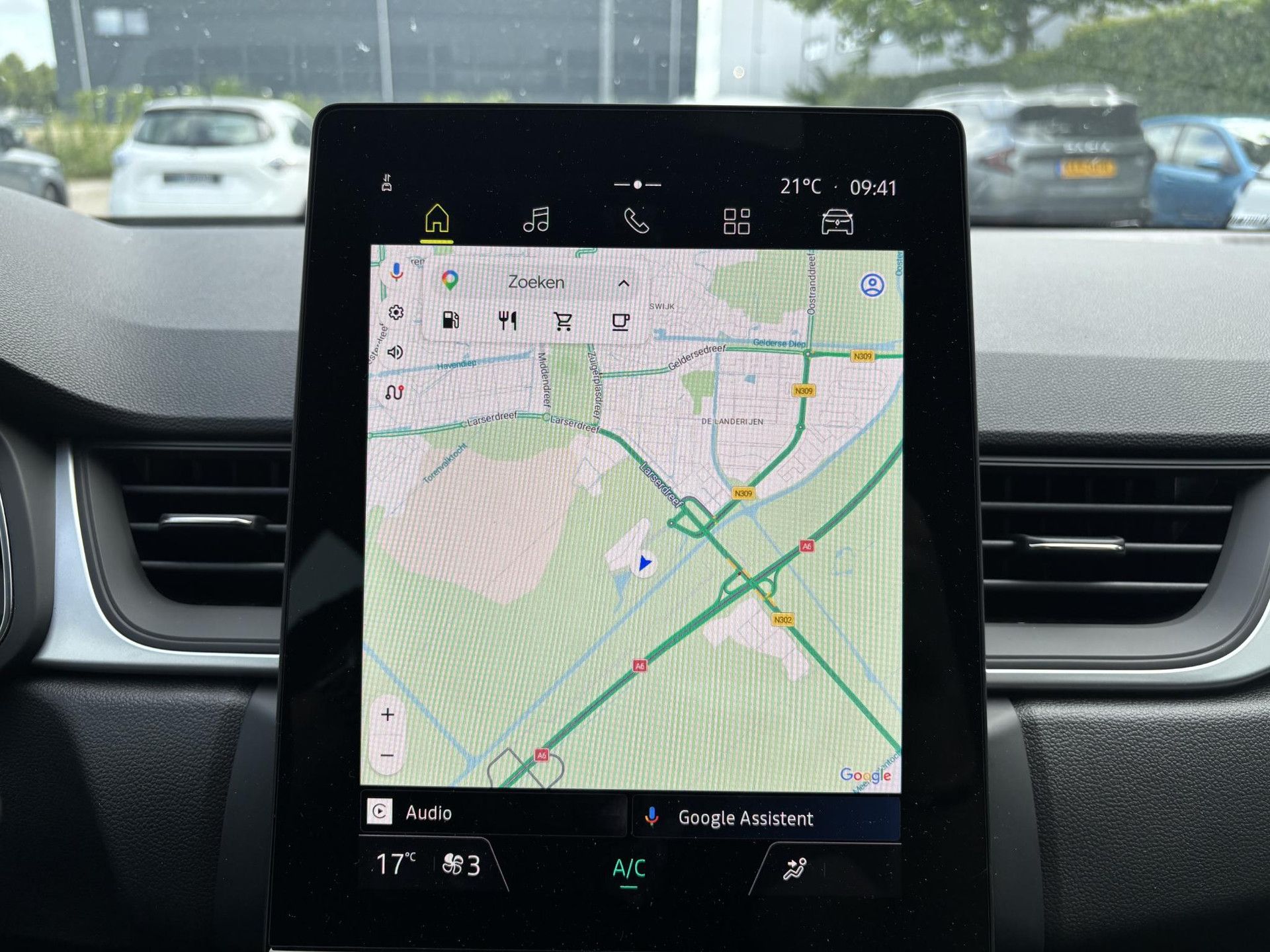 Renault Captur met kenteken KDX-50-X – dashboard