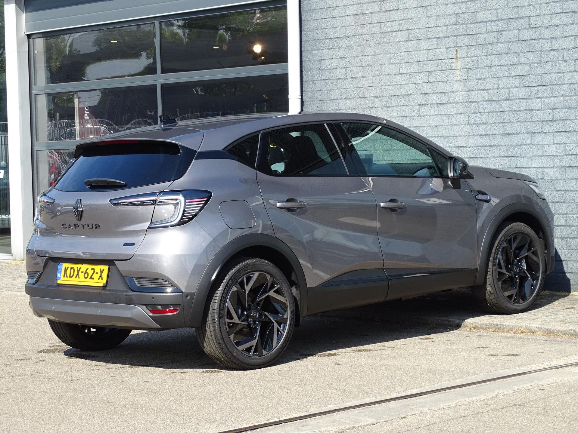 Renault Captur met kenteken KDX-62-X – achteraanzicht