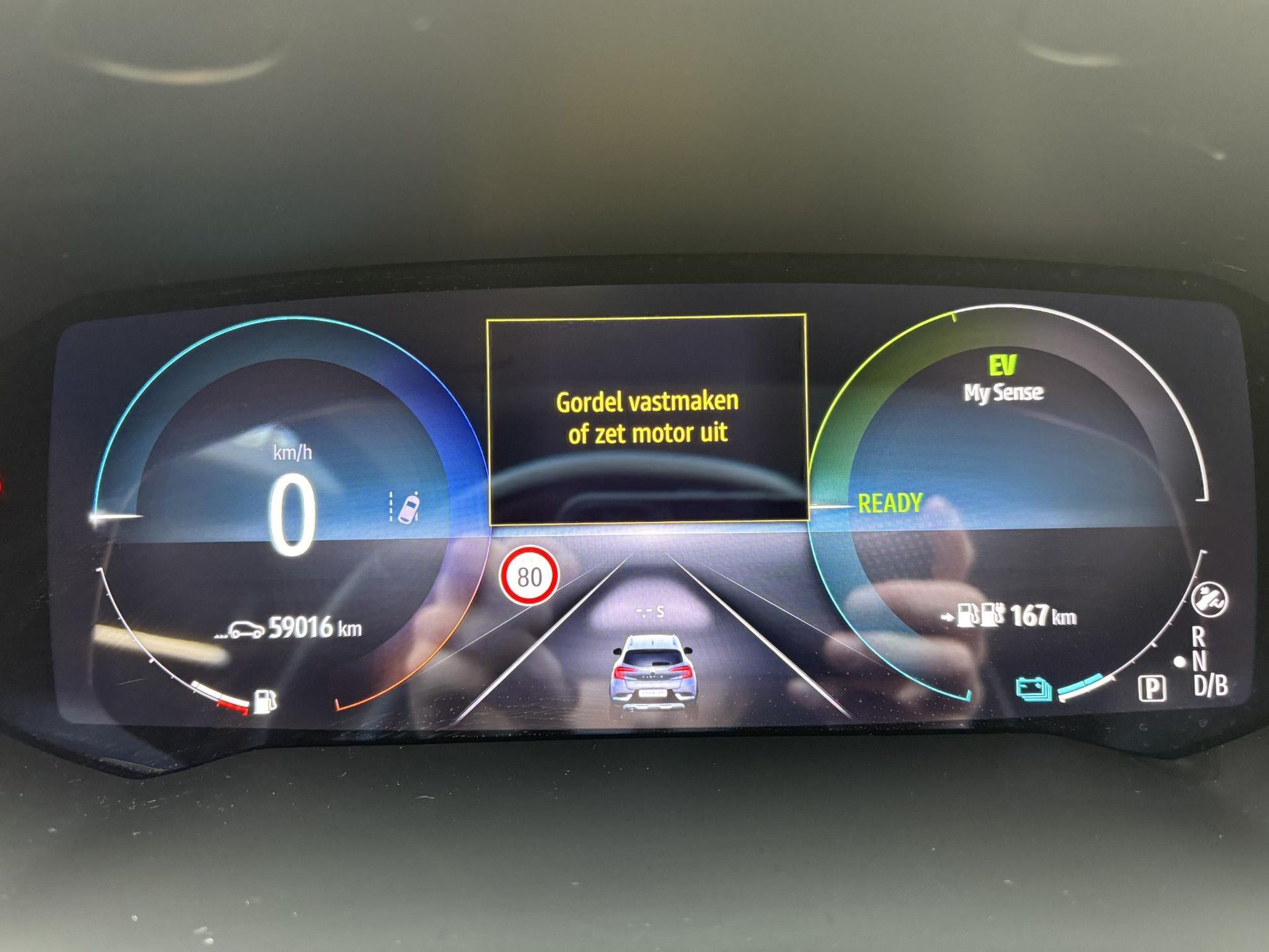 Renault Captur met kenteken KLB-96-S – dashboard