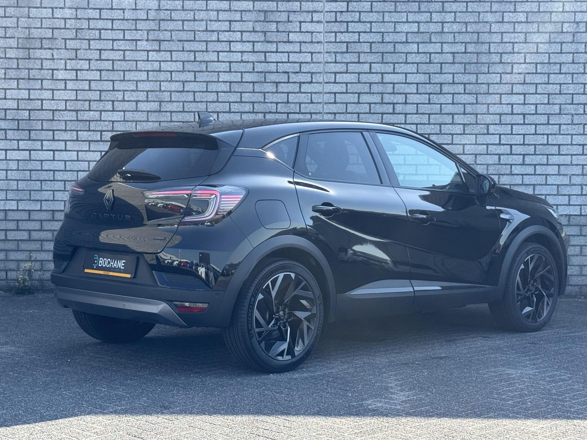 Renault Captur met kenteken KLL-61-X – achteraanzicht