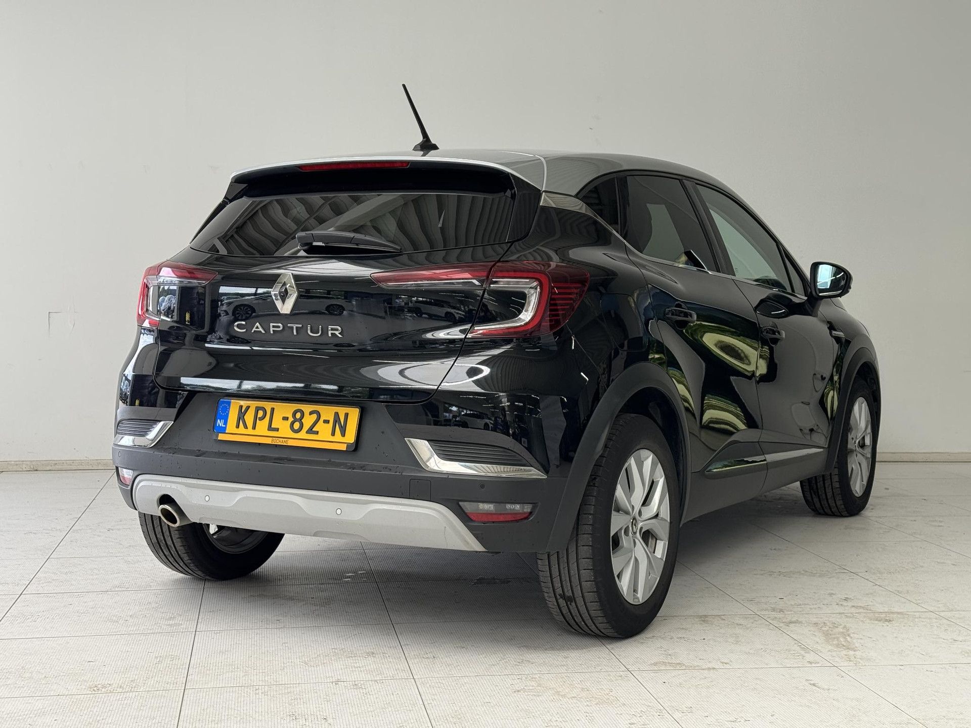 Renault Captur met kenteken KPL-82-N – achteraanzicht