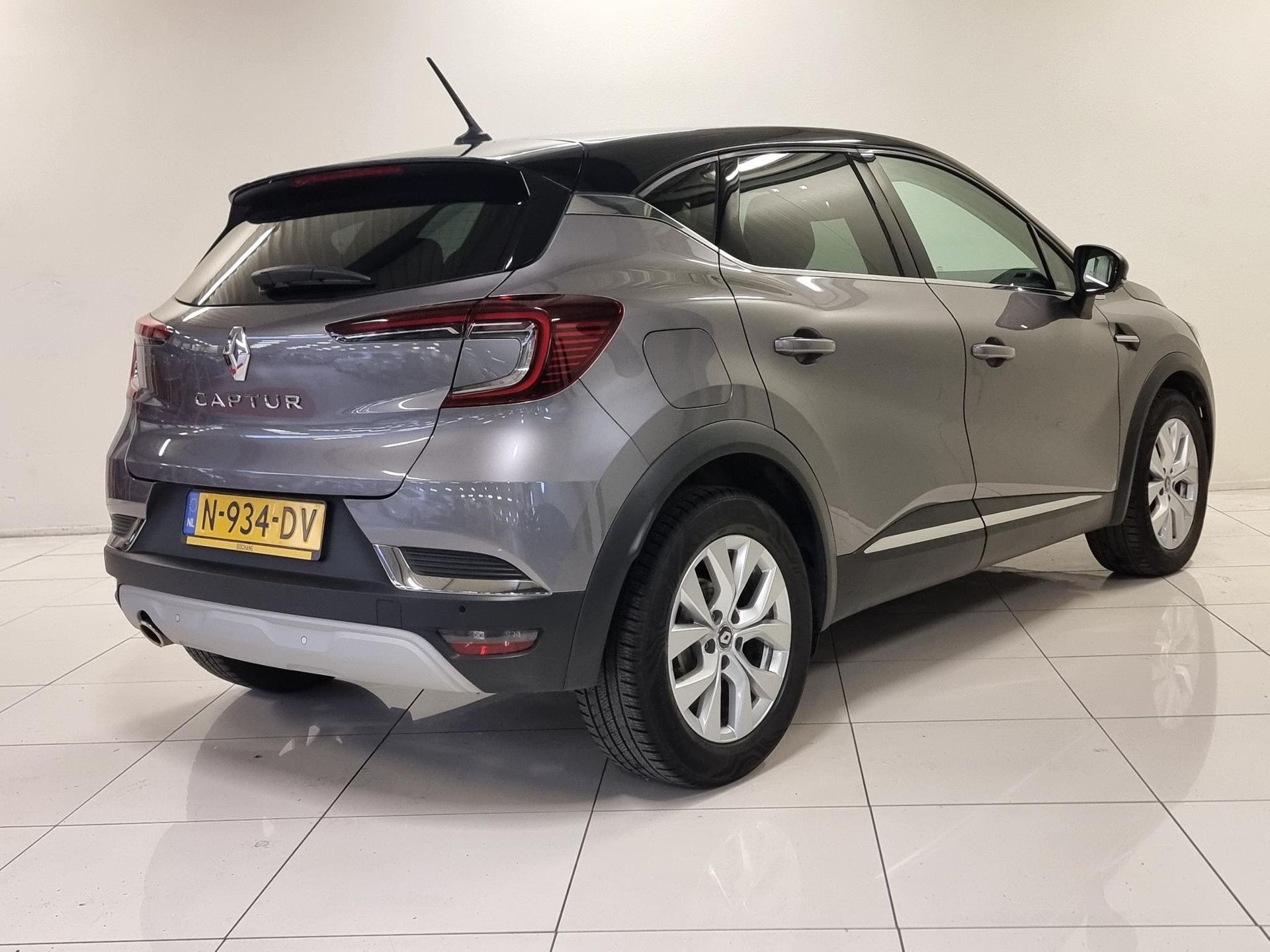 Renault Captur met kenteken N-934-DV – detailfoto