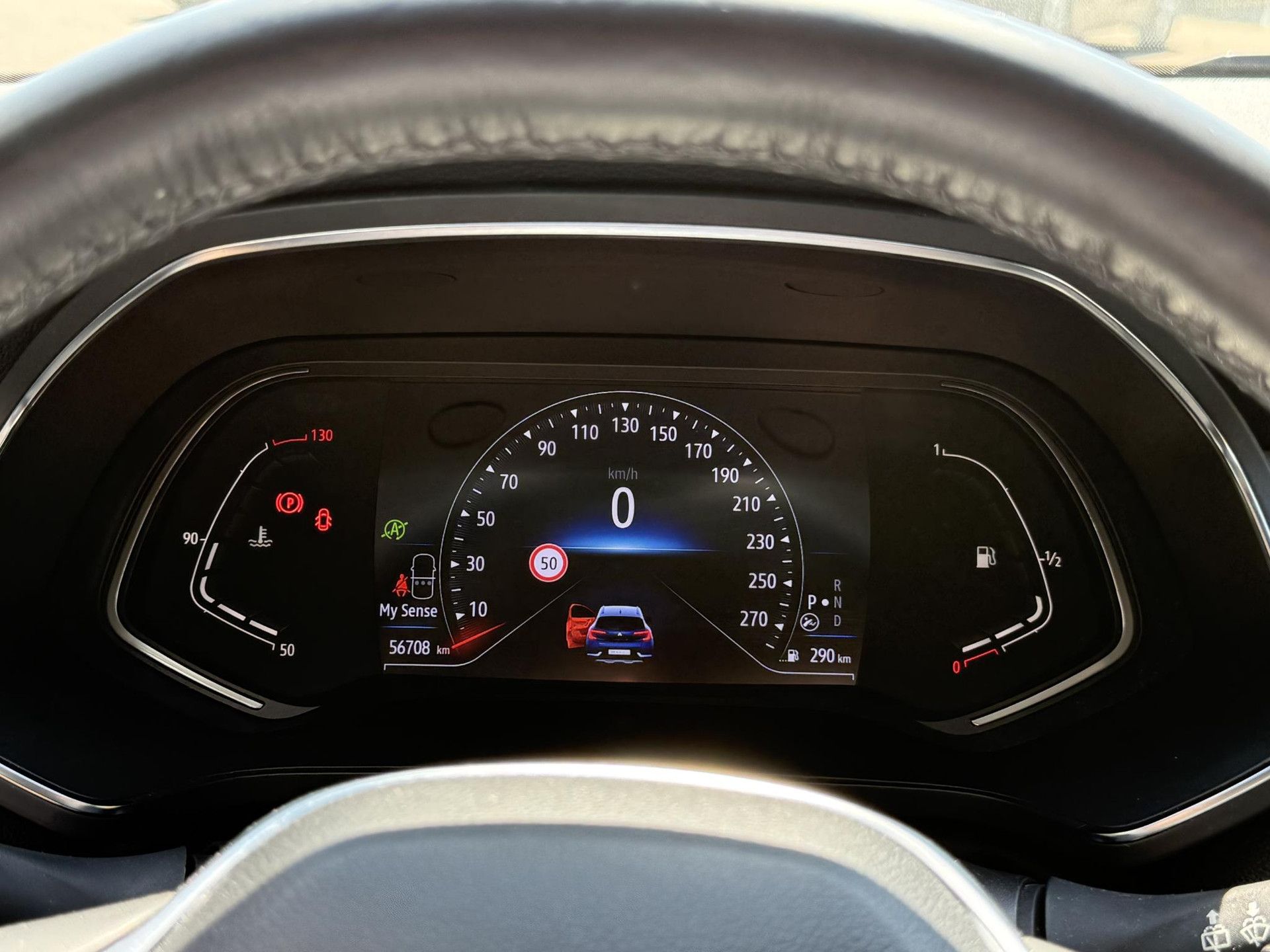 Renault Captur met kenteken N-944-HD – dashboard