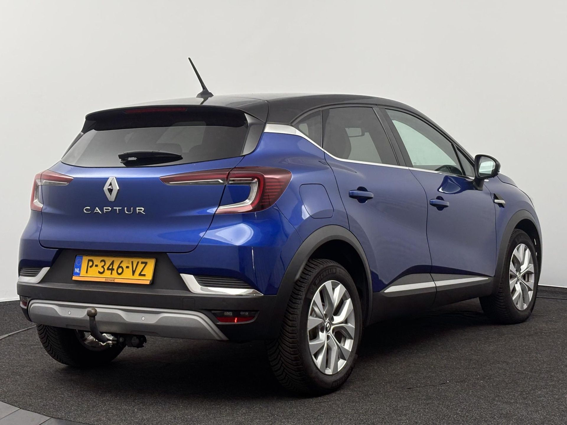 Renault Captur met kenteken P-346-VZ – achteraanzicht