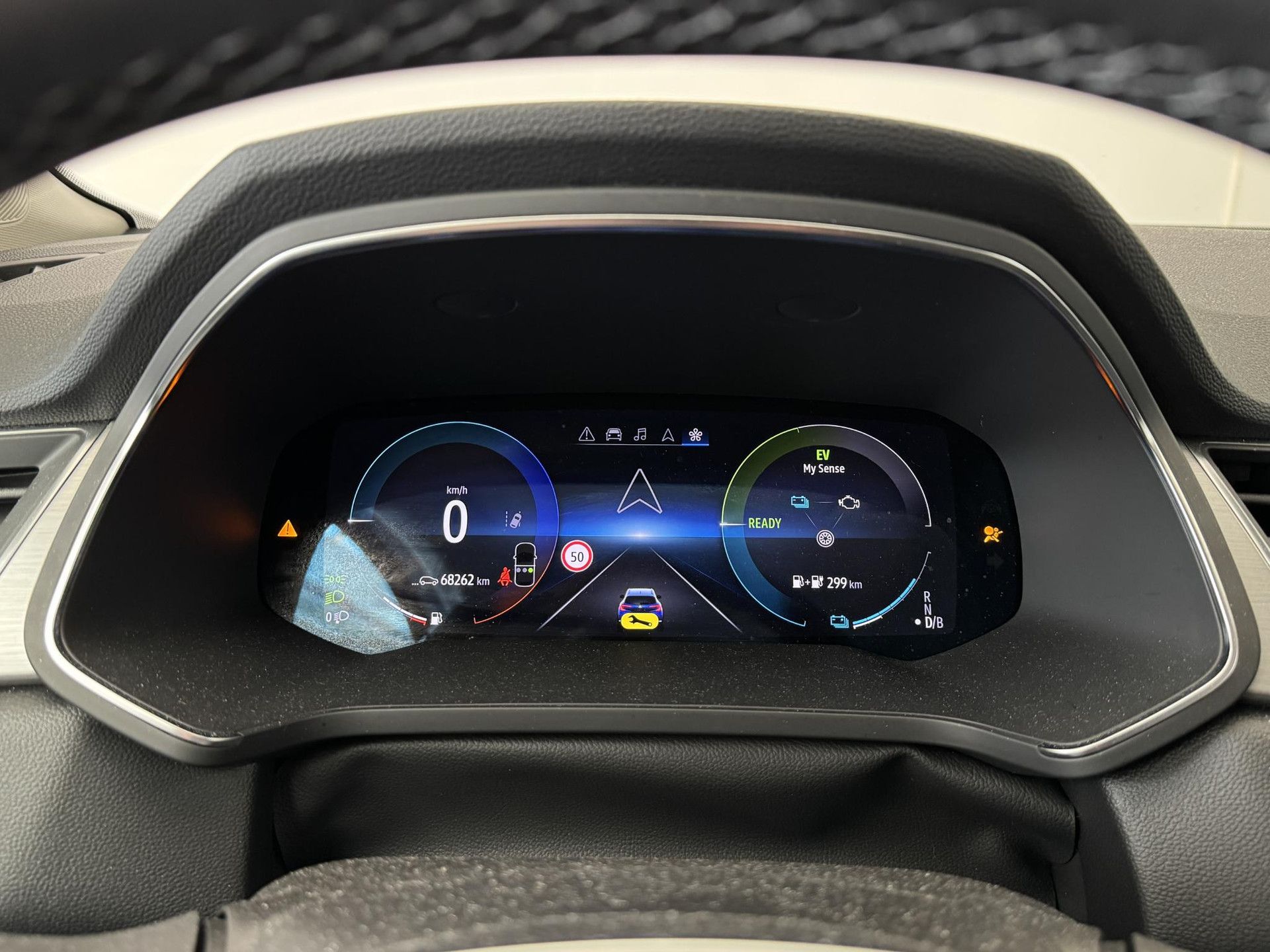 Renault Captur met kenteken P-883-TH – dashboard