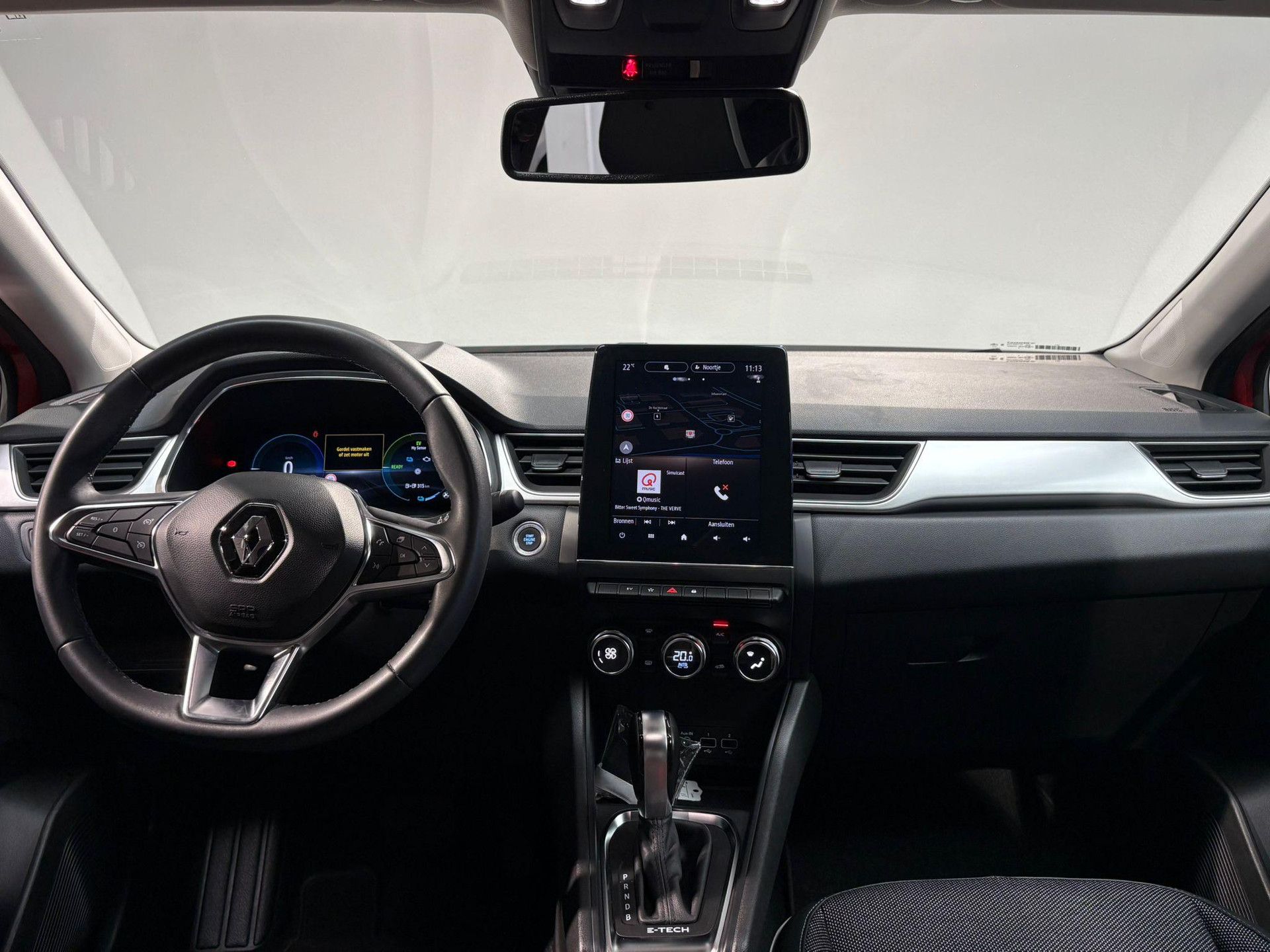 Renault Captur met kenteken R-658-JD – interieur