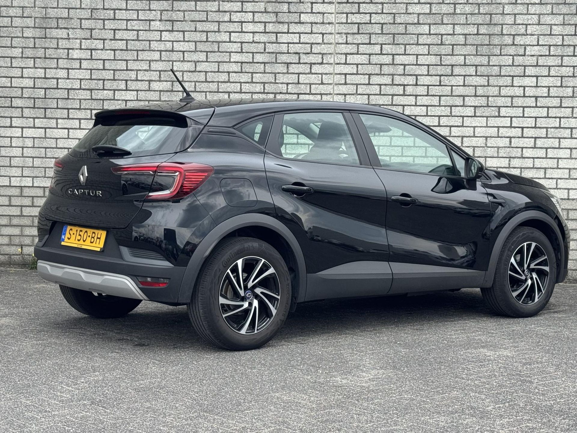 Renault Captur met kenteken S-150-BH – achteraanzicht