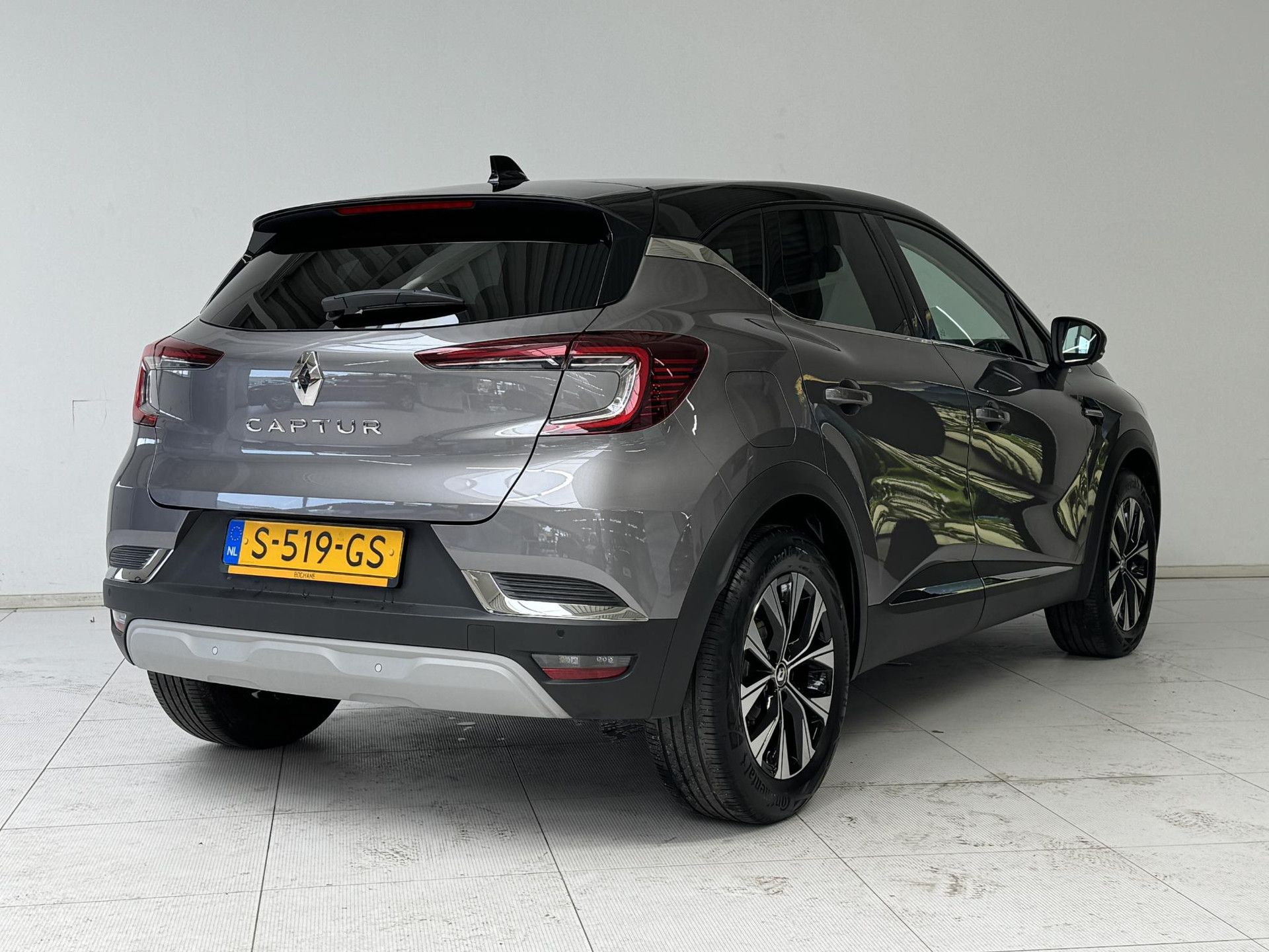 Renault Captur met kenteken S-519-GS – achteraanzicht