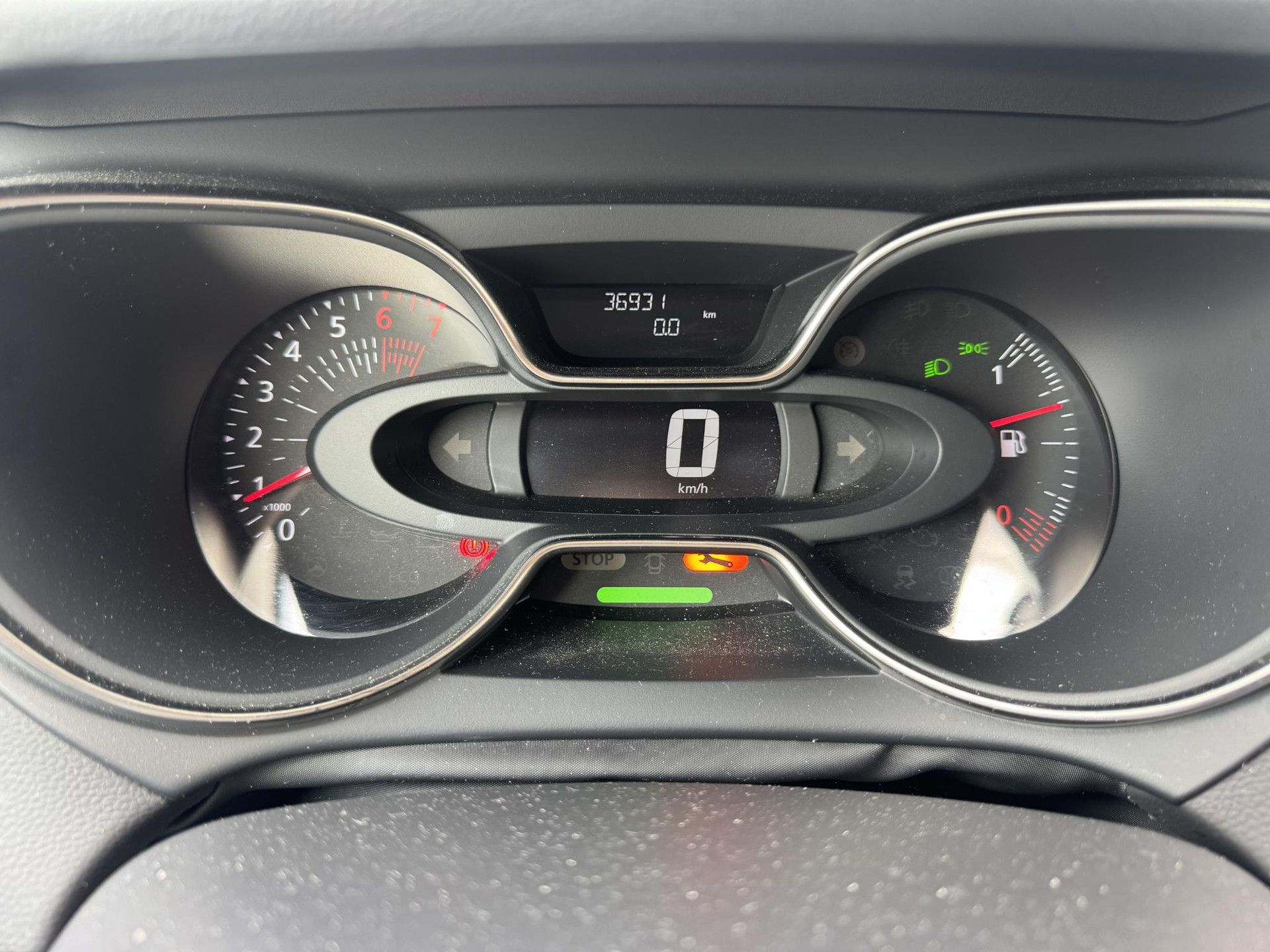 Renault Captur met kenteken SV-089-K – dashboard