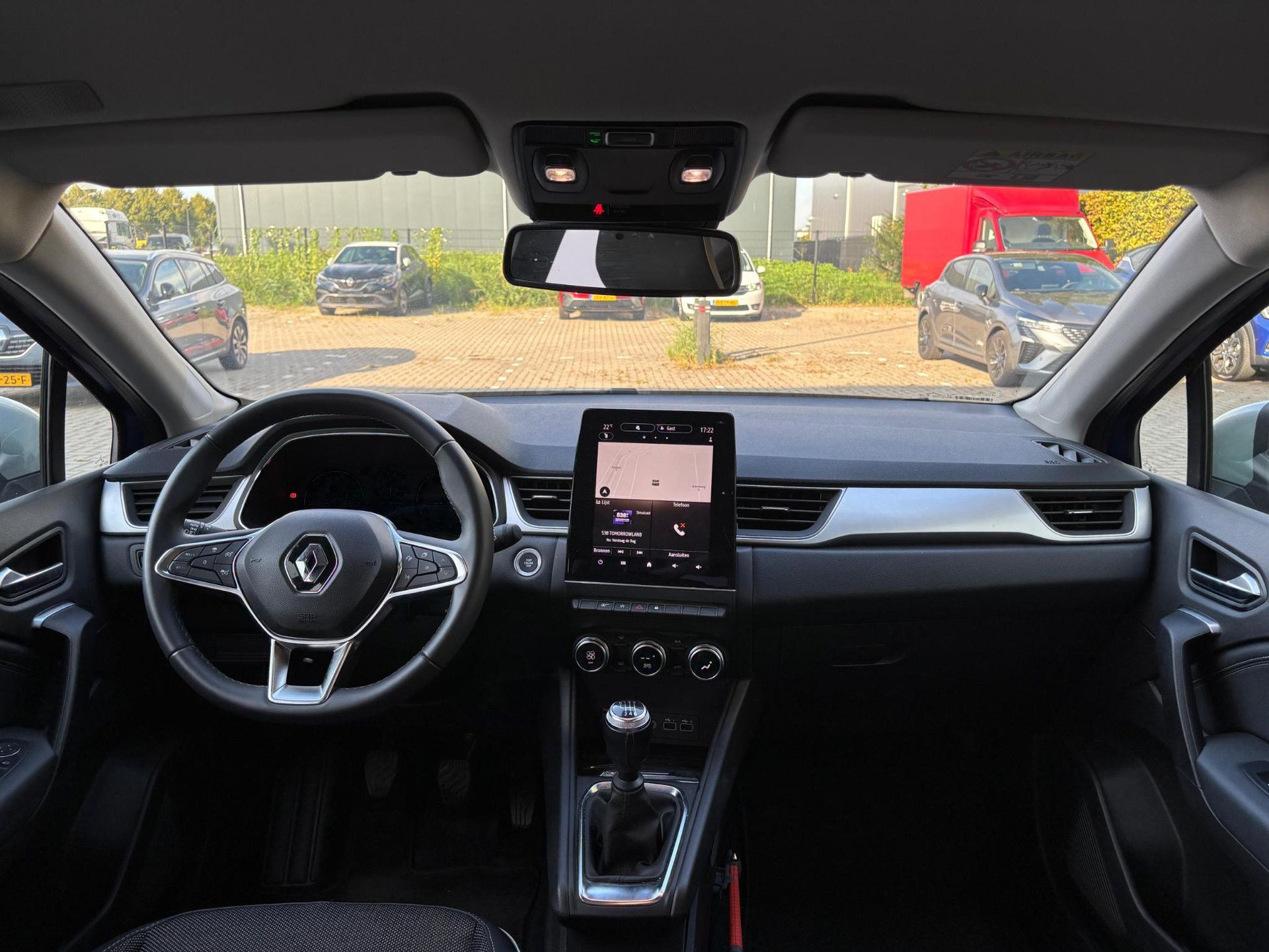 Renault Captur met kenteken X-677-XD – interieur