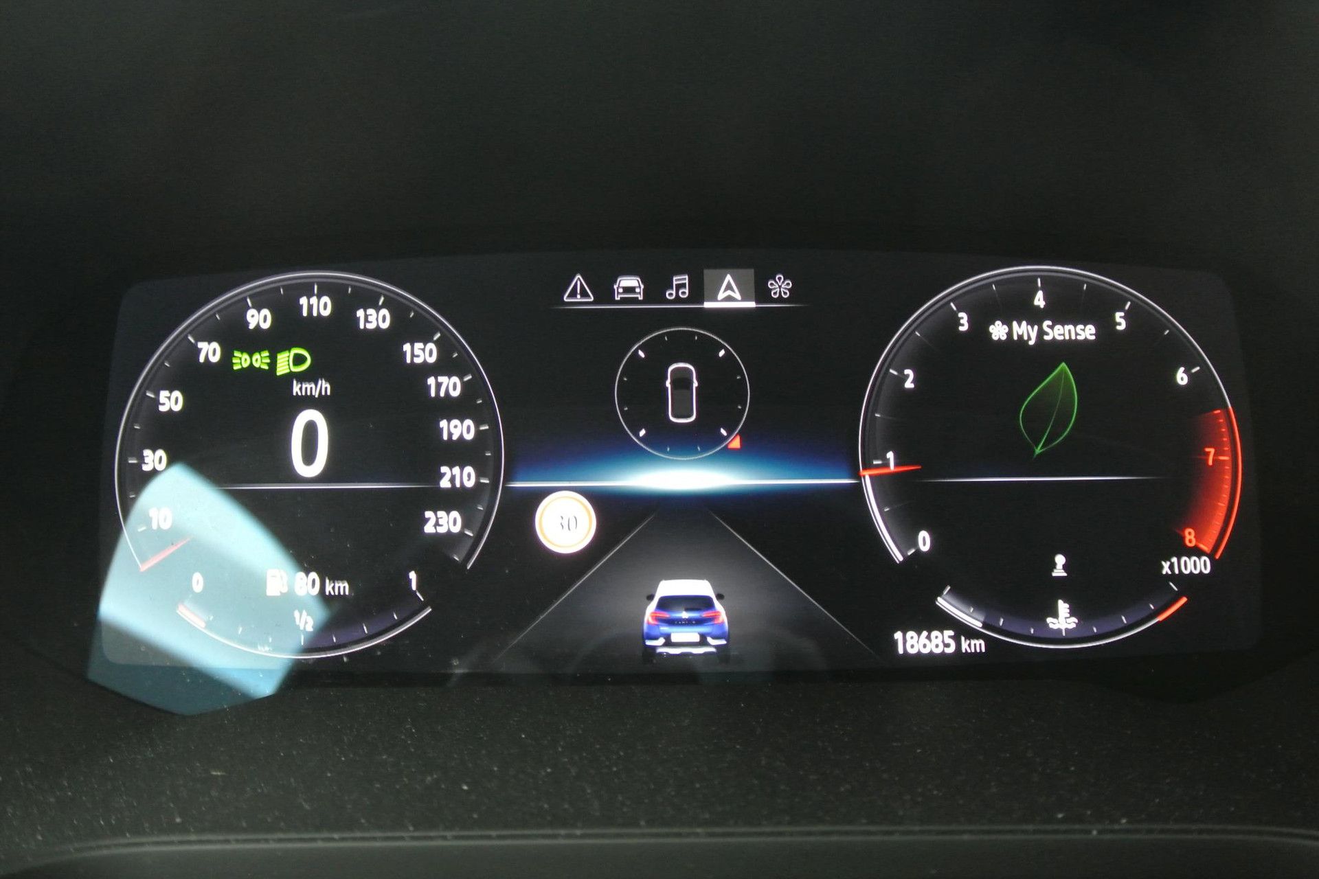 Renault Captur met kenteken X-699-JX – dashboard