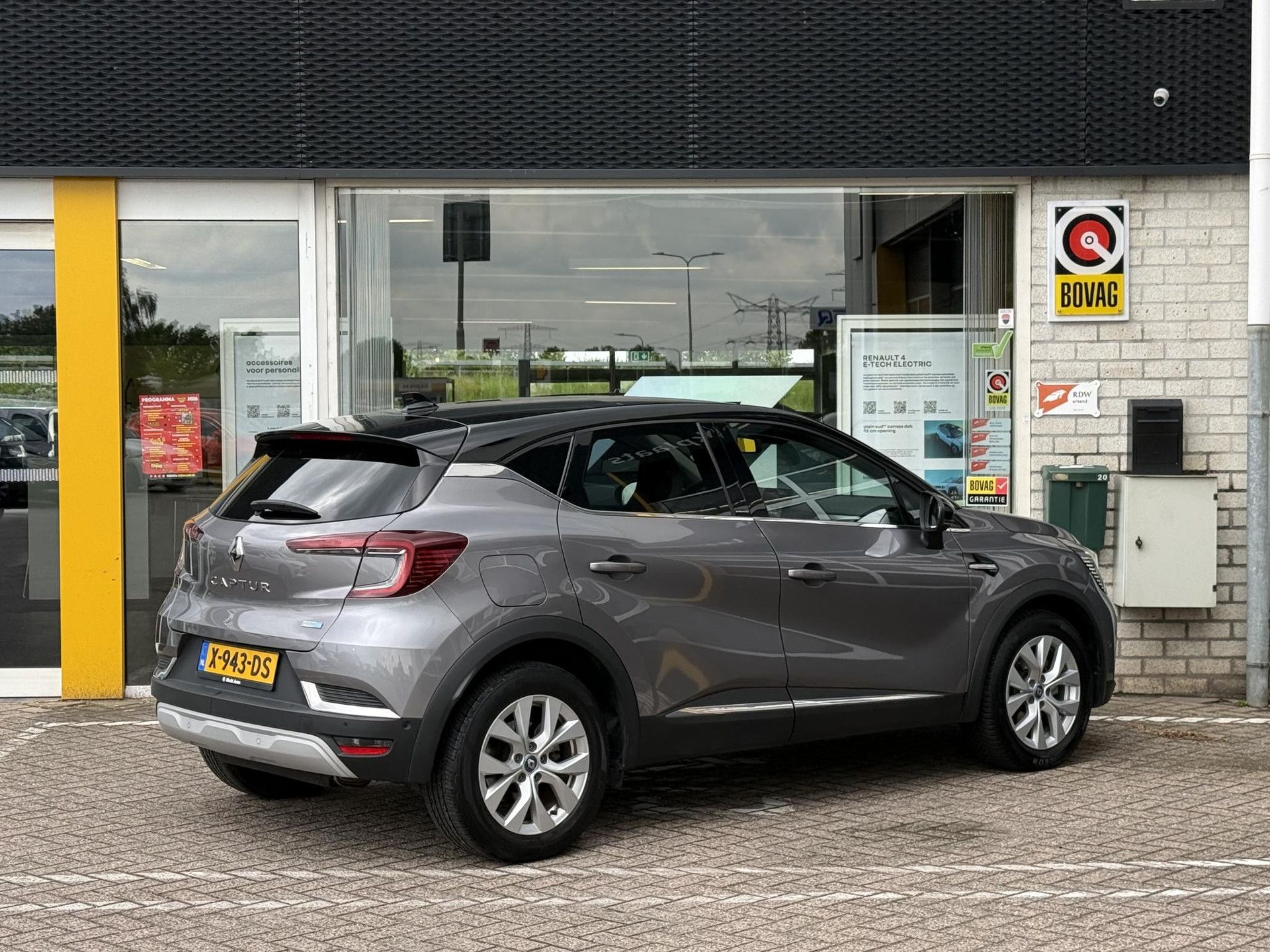 Renault Captur met kenteken X-943-DS – achteraanzicht