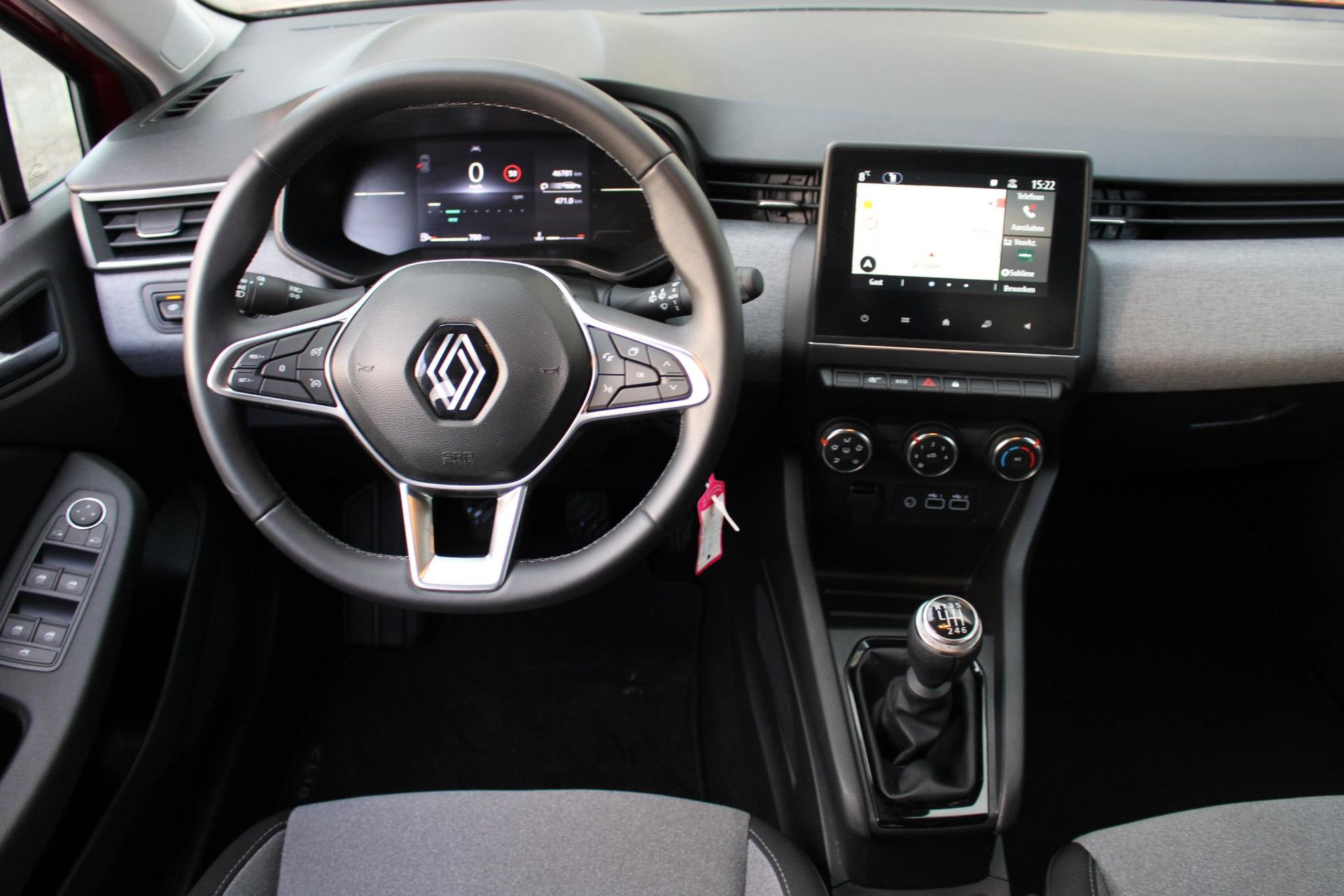 Renault Clio met kenteken GBZ-54-F – interieur