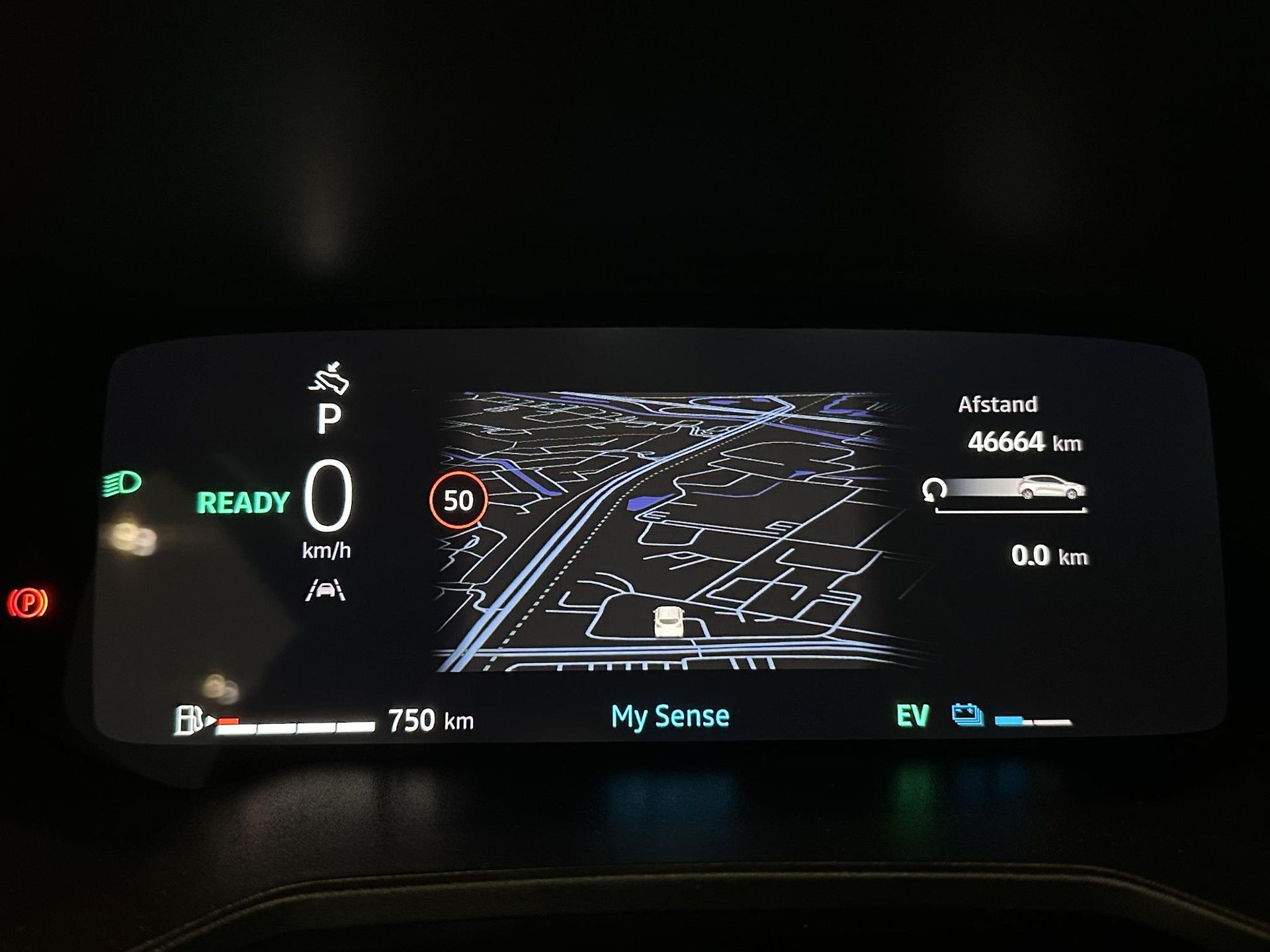 Renault Clio met kenteken GFP-51-X – dashboard