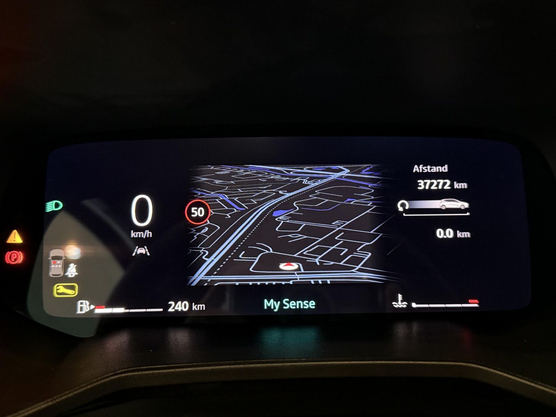 Renault Clio met kenteken GLJ-71-R – dashboard