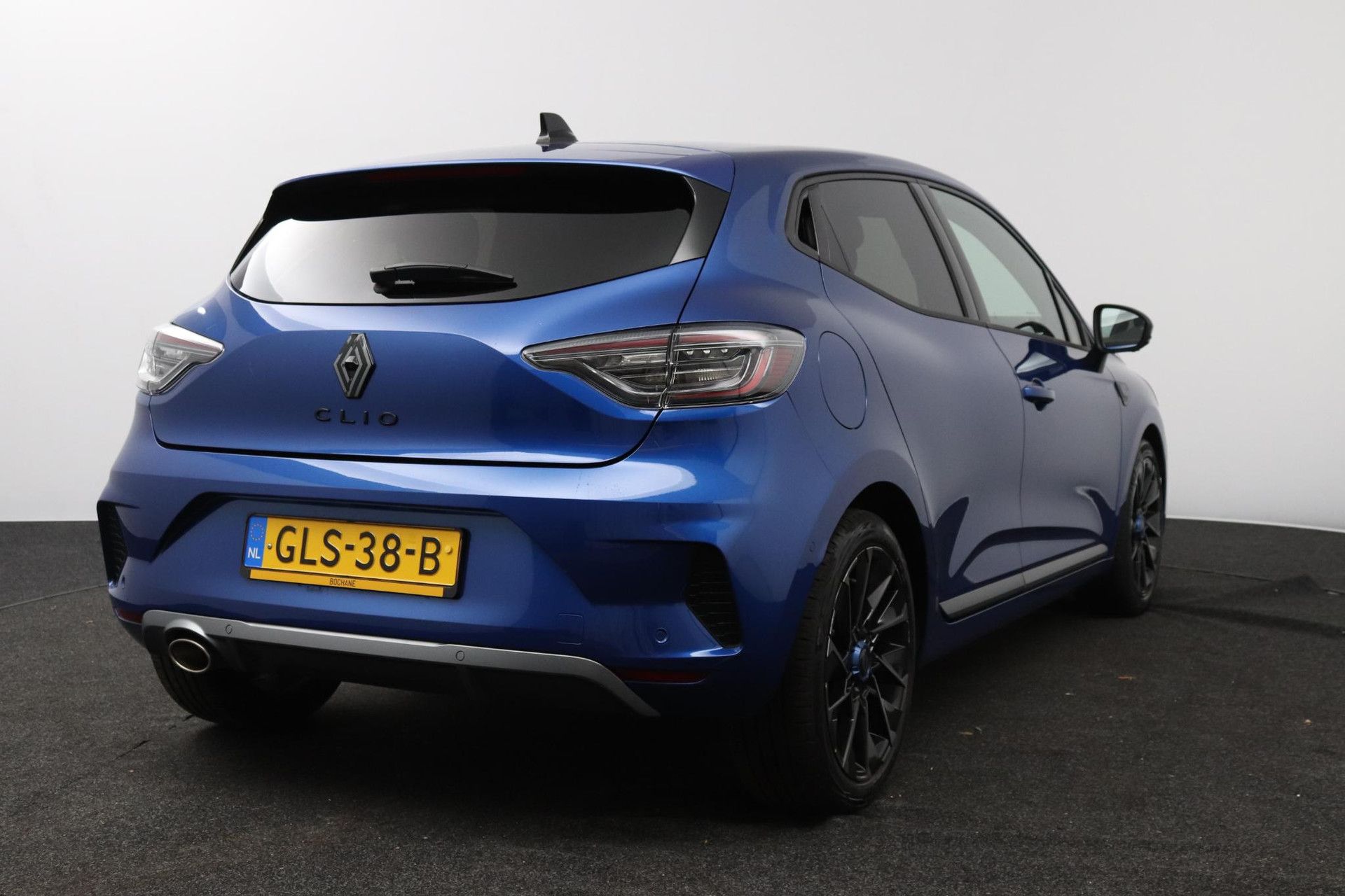 Renault Clio met kenteken GLS-38-B – achteraanzicht