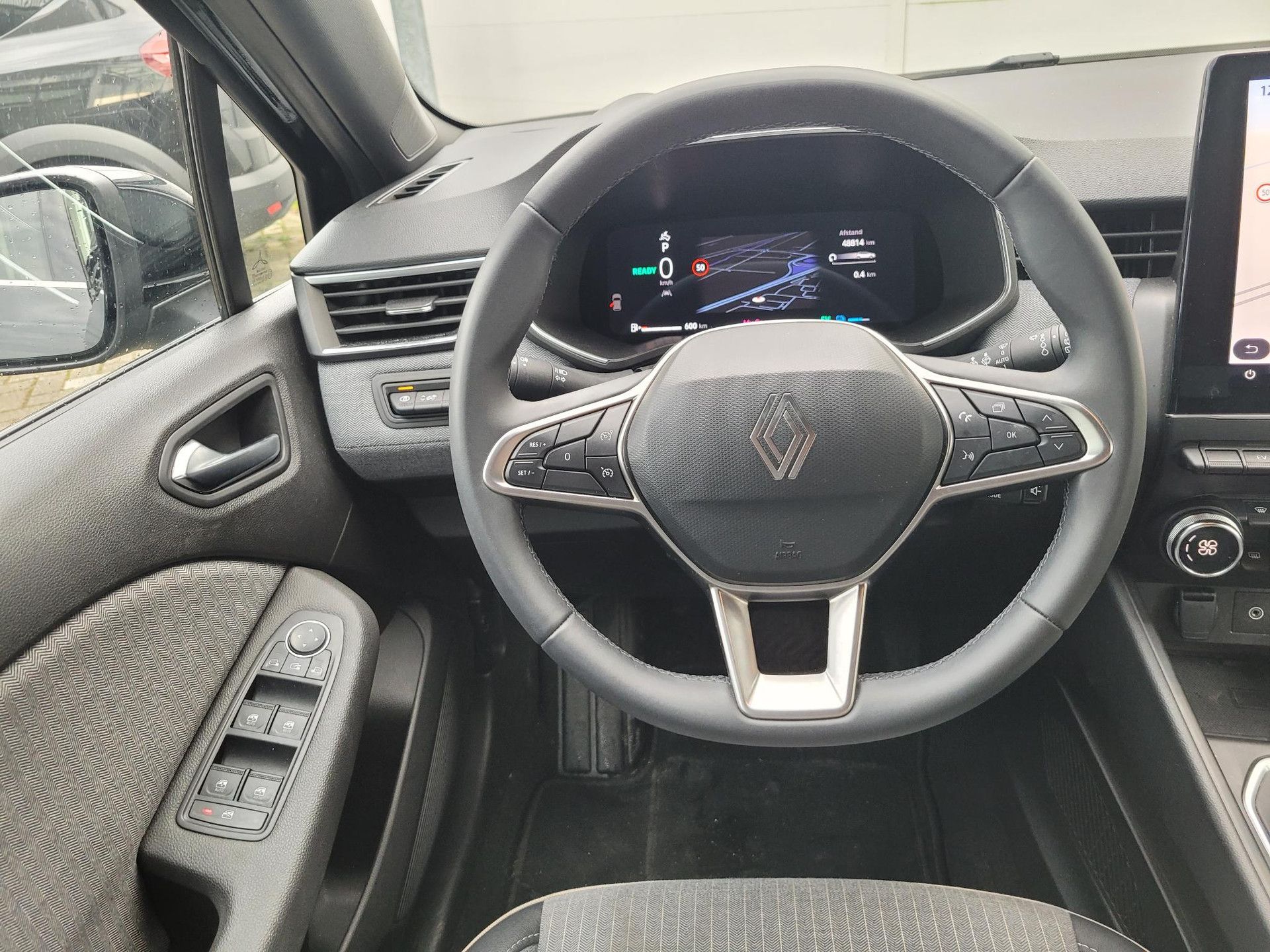 Renault Clio met kenteken GLS-53-B – interieur