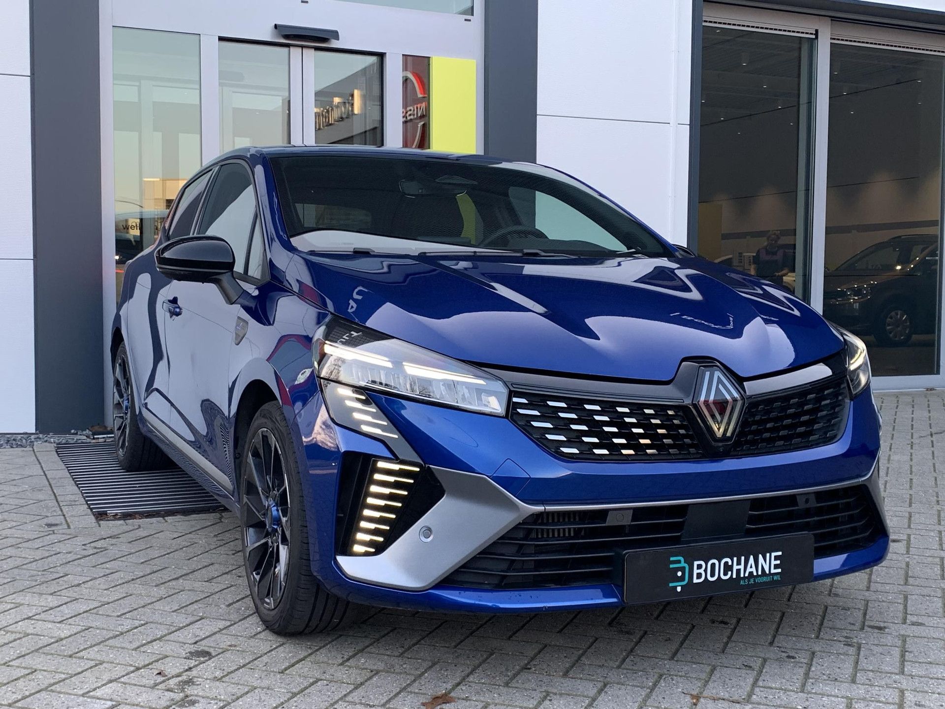Renault Clio met kenteken GRF-11-X – dashboard