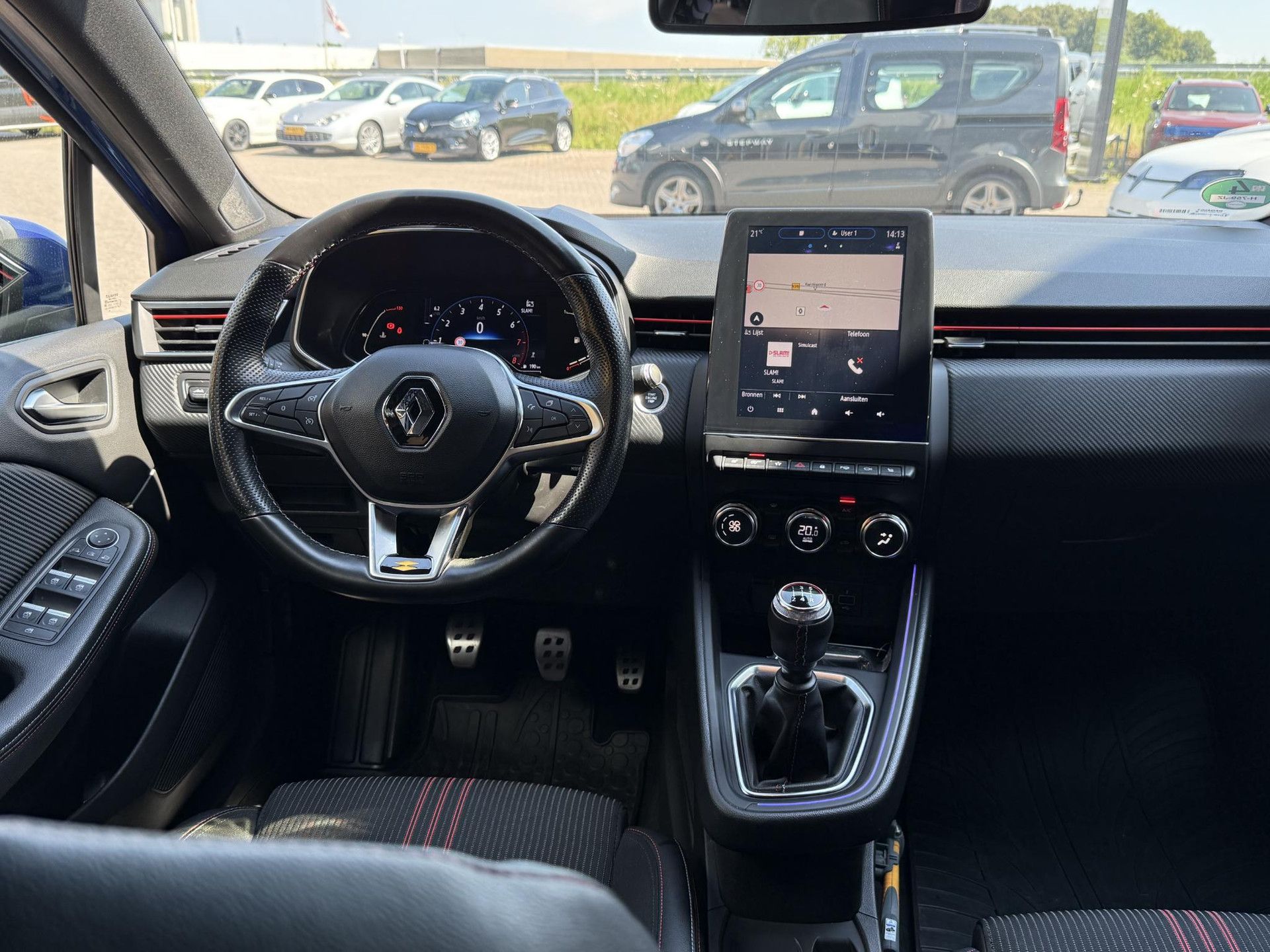 Renault Clio met kenteken H-759-JZ – interieur