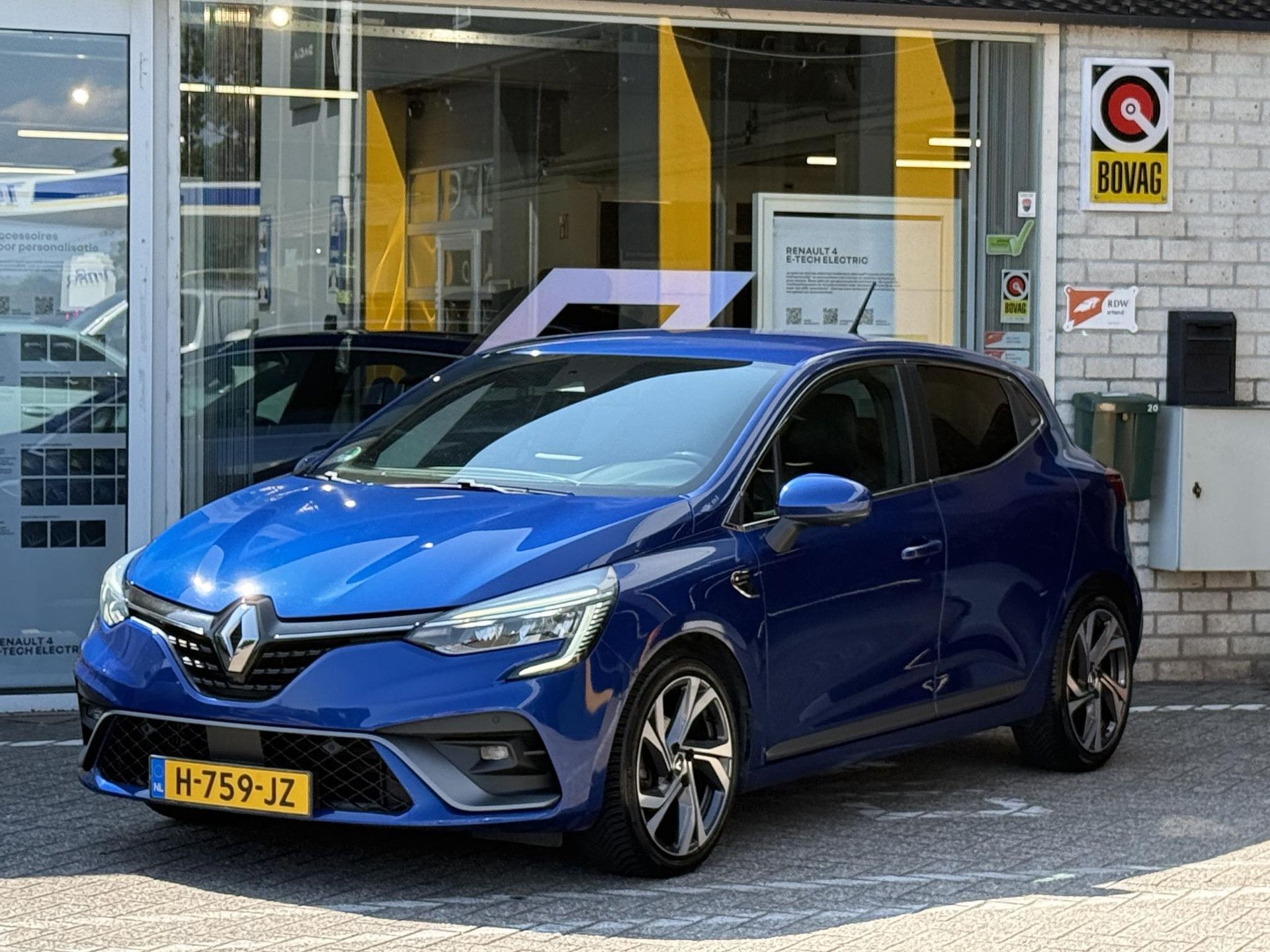 Renault Clio met kenteken H-759-JZ – detailfoto