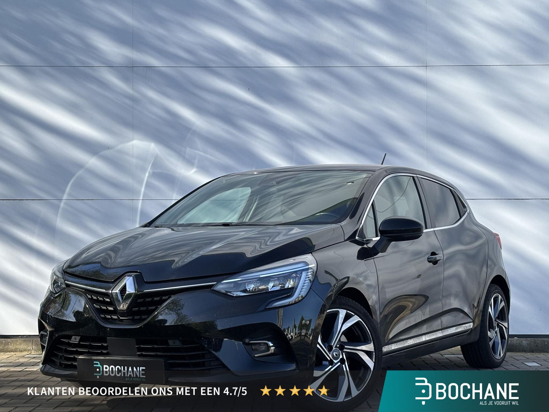 Renault Clio met kenteken J-242-NK – vooraanzicht