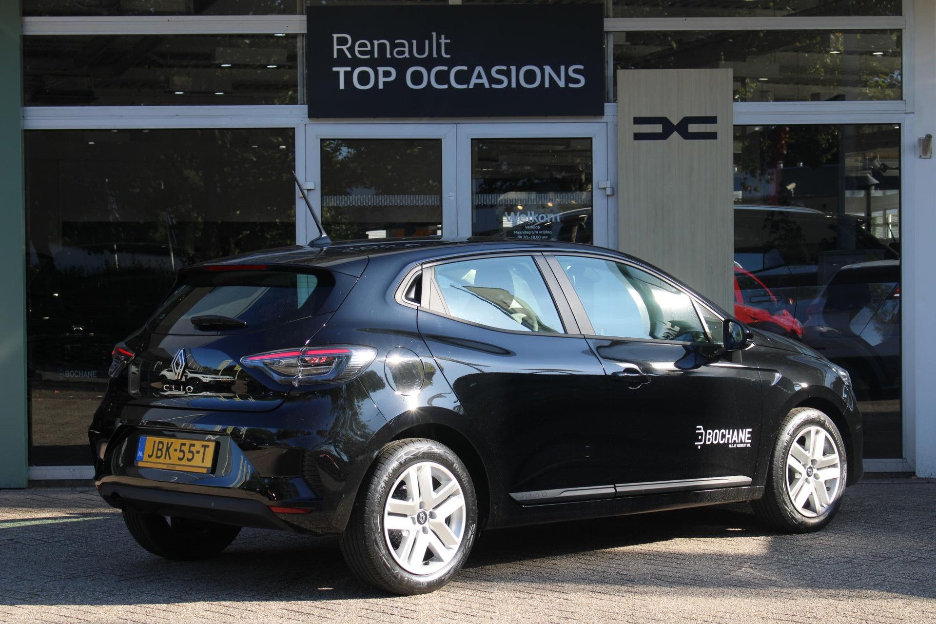 Renault Clio met kenteken JBK-55-T – achteraanzicht