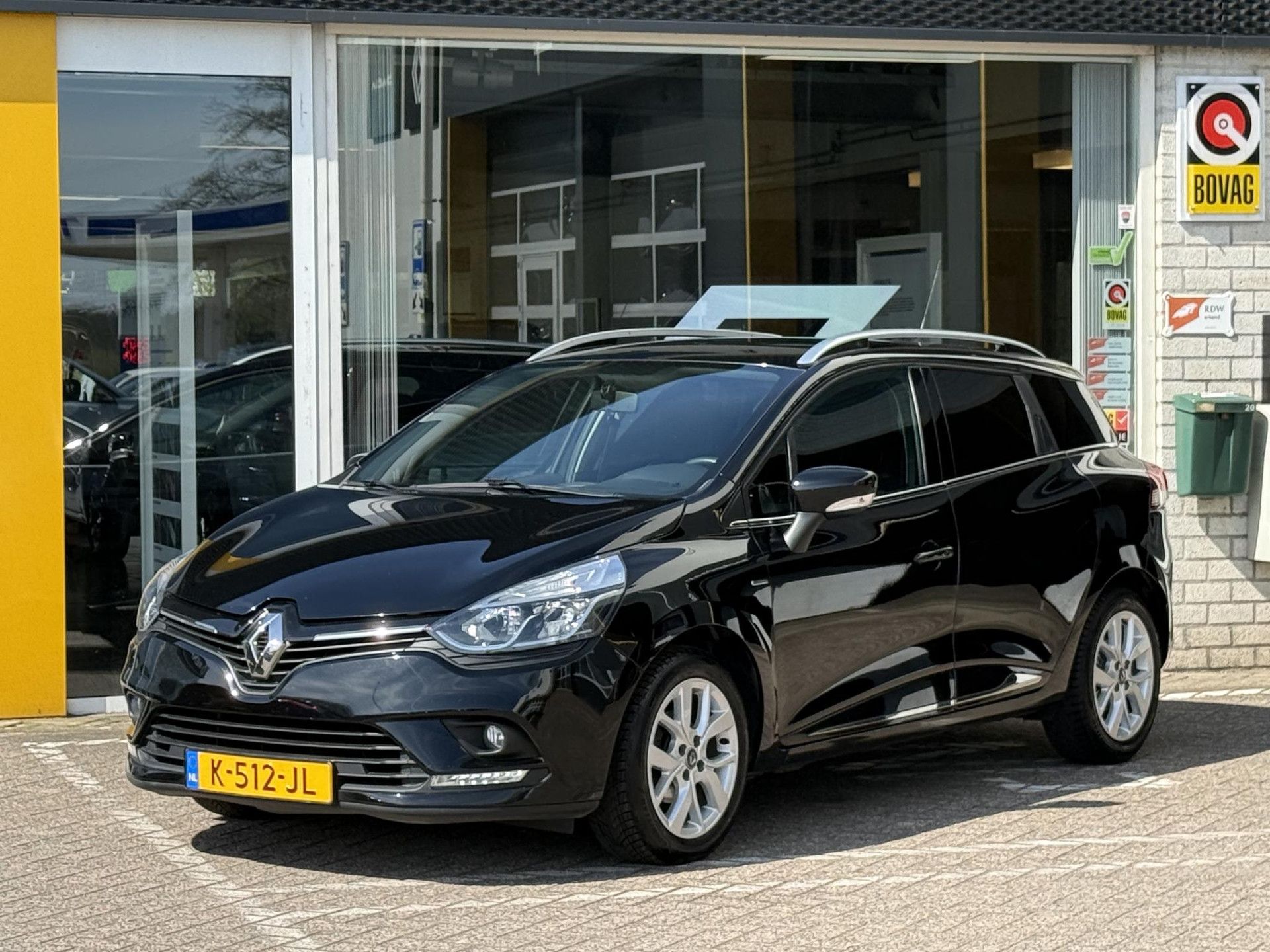 Renault Clio met kenteken K-512-JL – dashboard