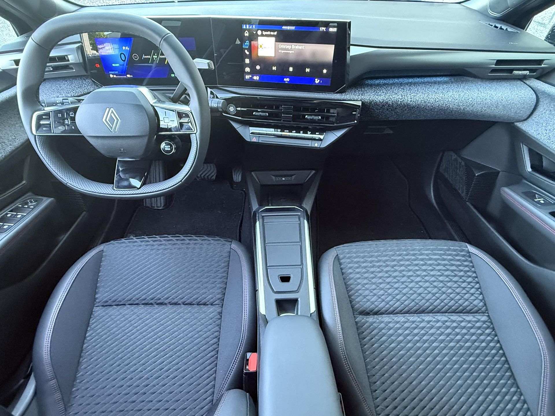 Renault Clio met kenteken KJS-35-B – interieur