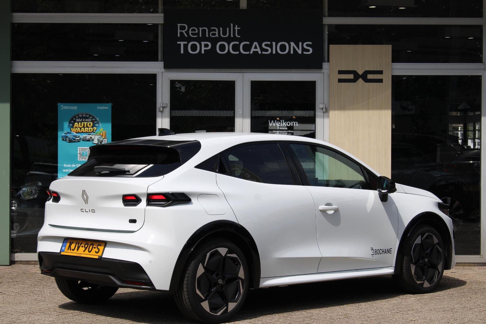 Renault Clio met kenteken KJV-90-S – achteraanzicht
