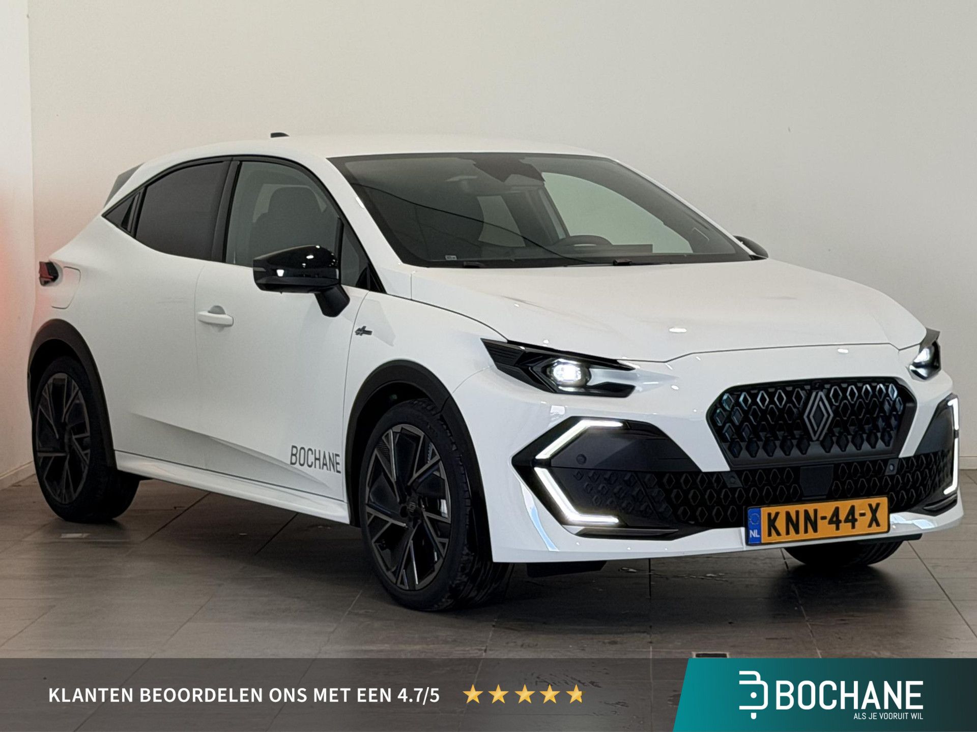 Renault Clio met kenteken KNN-44-X – vooraanzicht