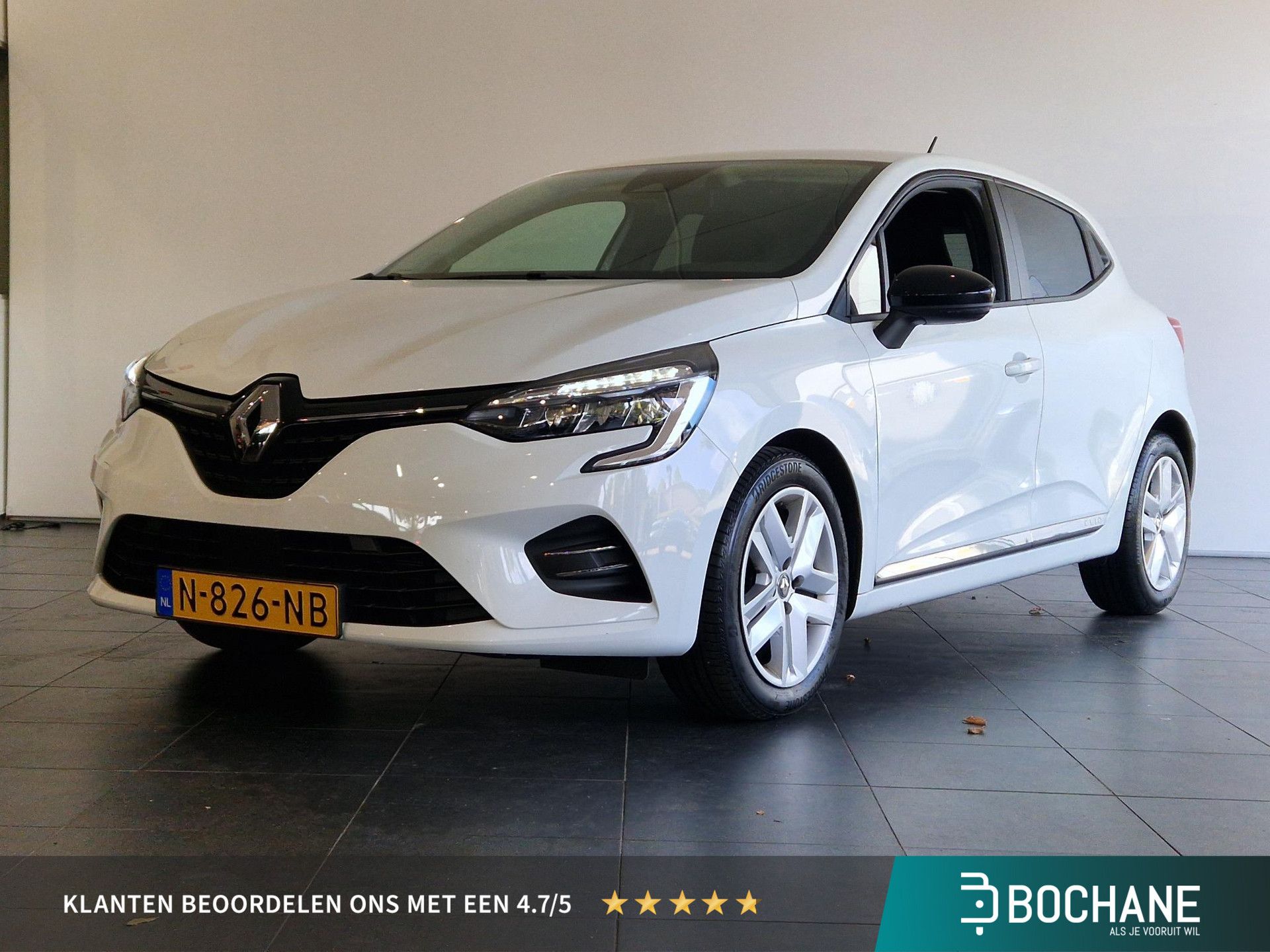 Renault Clio met kenteken N-826-NB – vooraanzicht