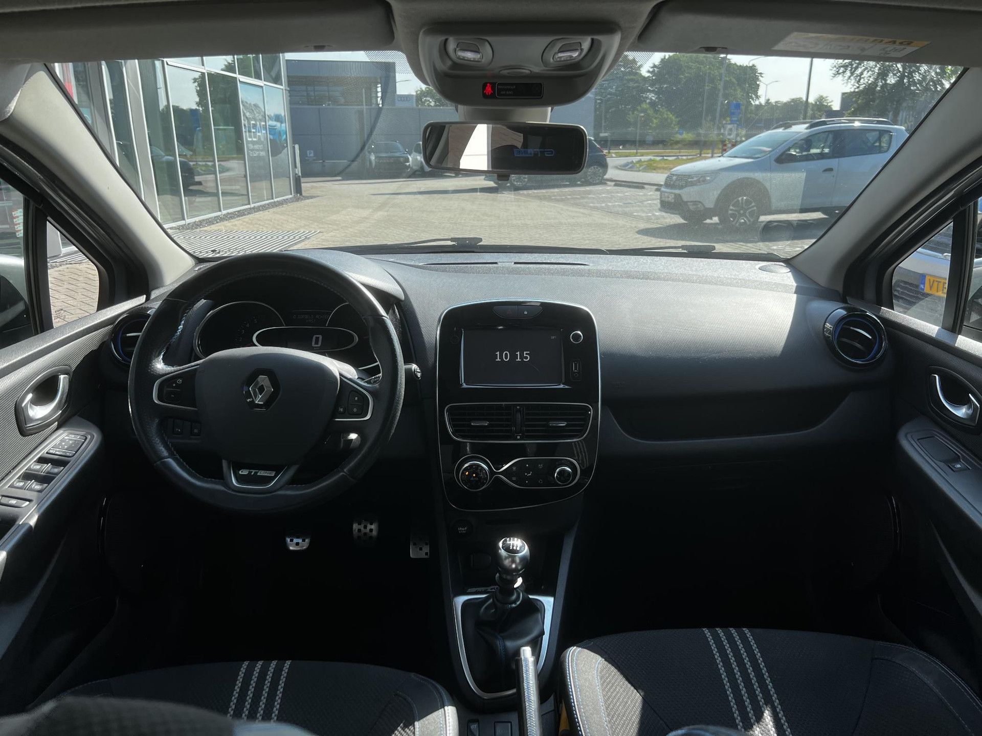 Renault Clio met kenteken RL-763-V – interieur